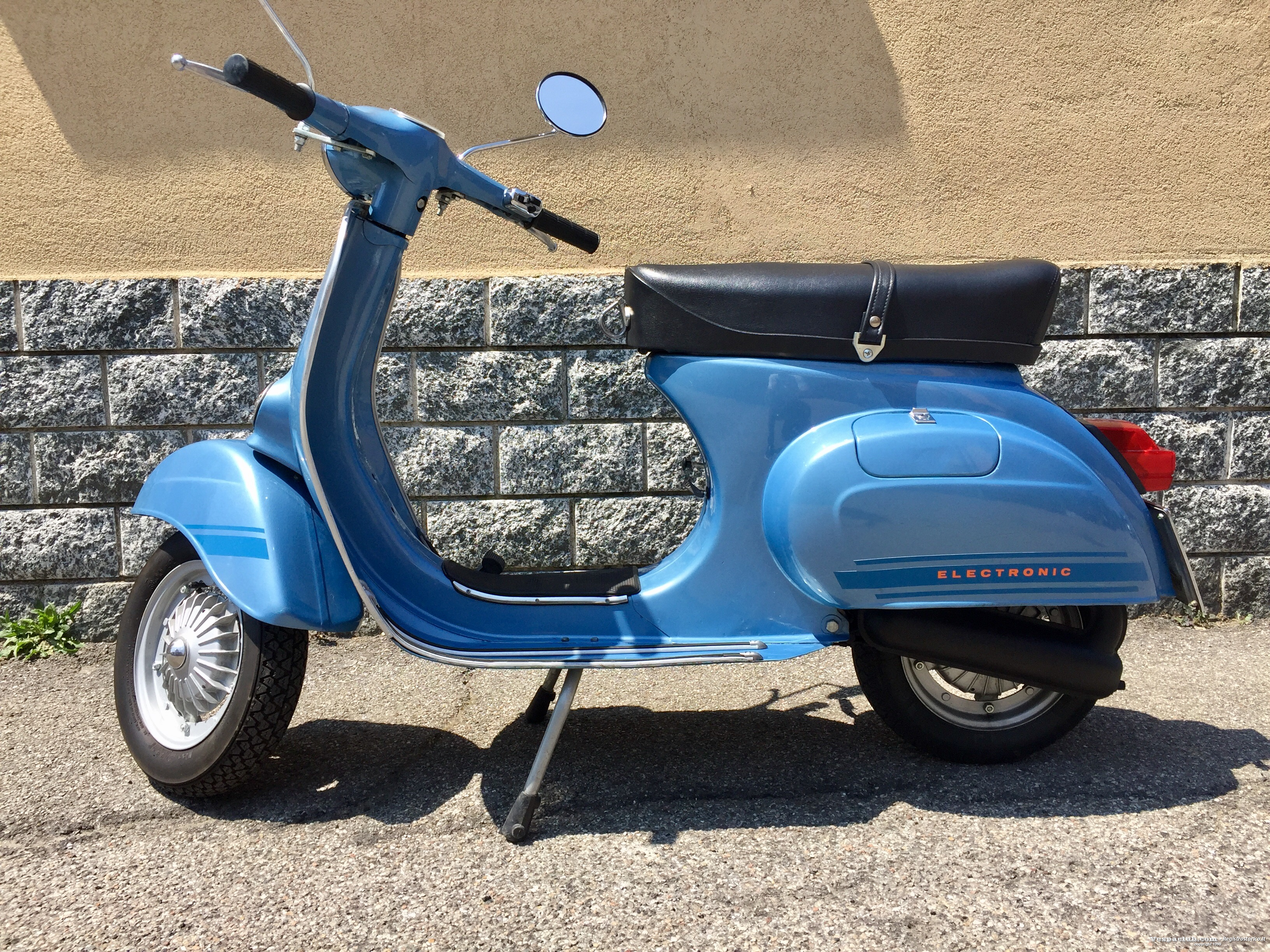 Vespa 125 primavera et3 - lato sinistro