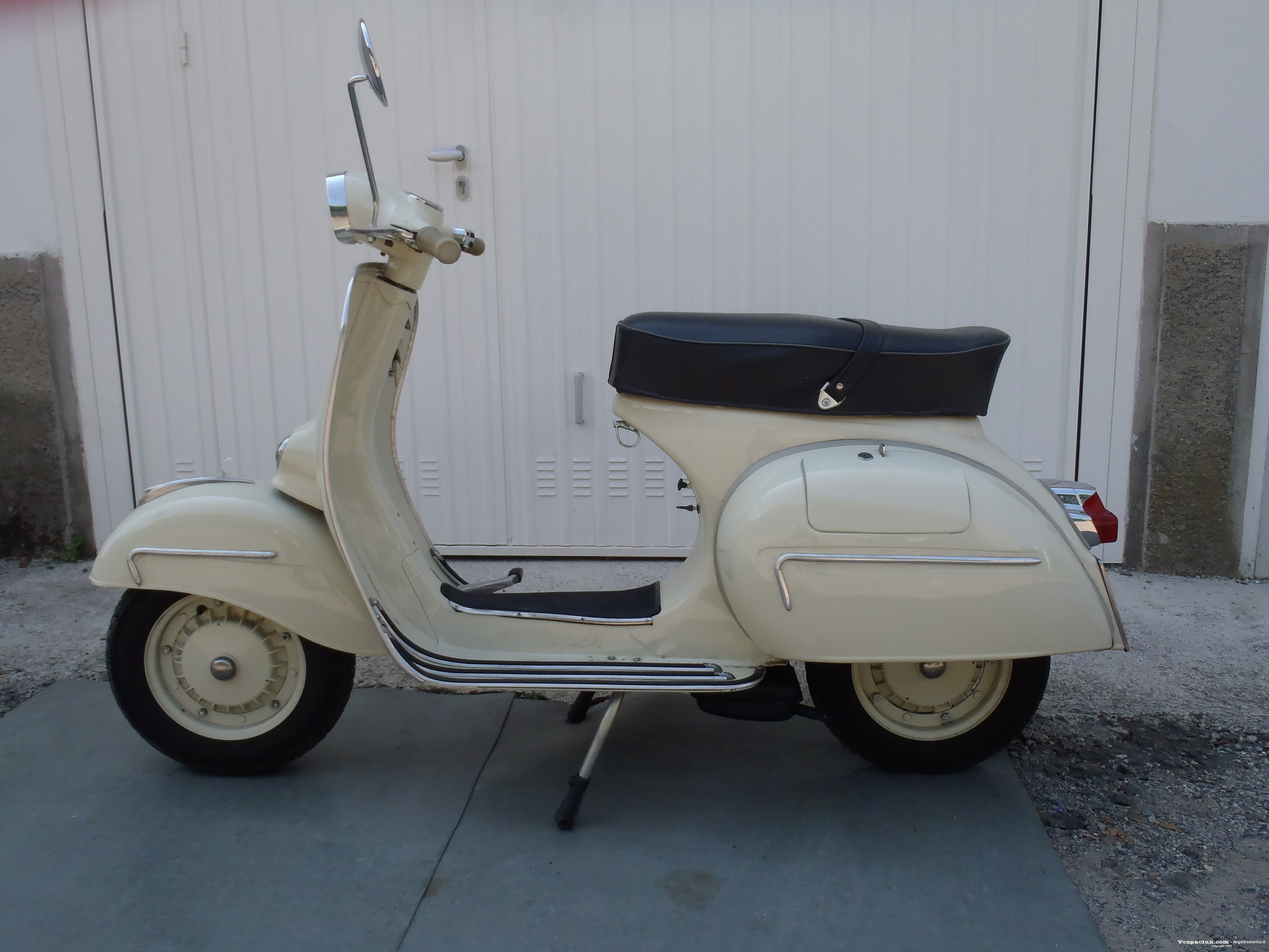 Vespa gl  - lato sinistro