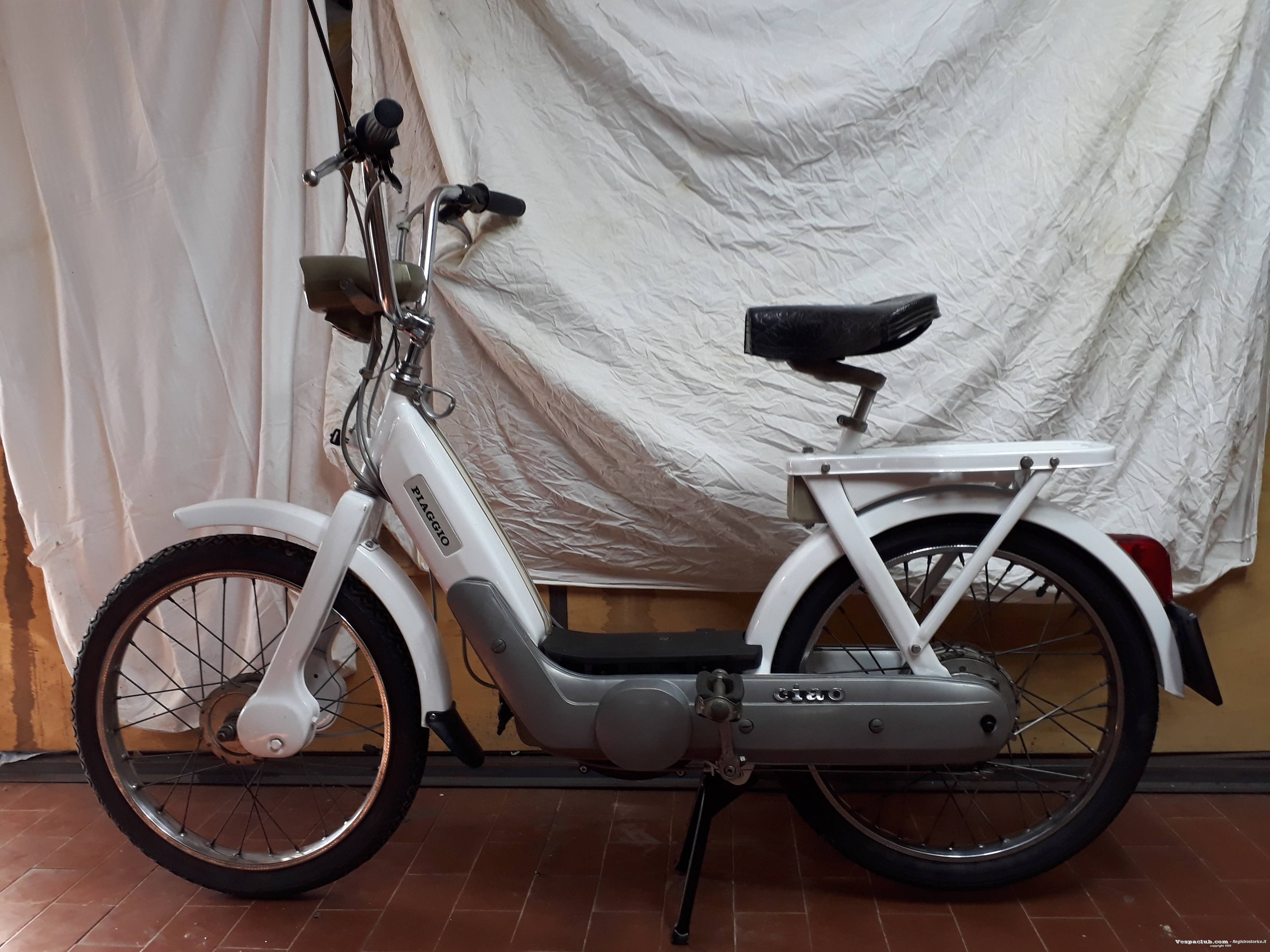 Ciao - lato sinistro