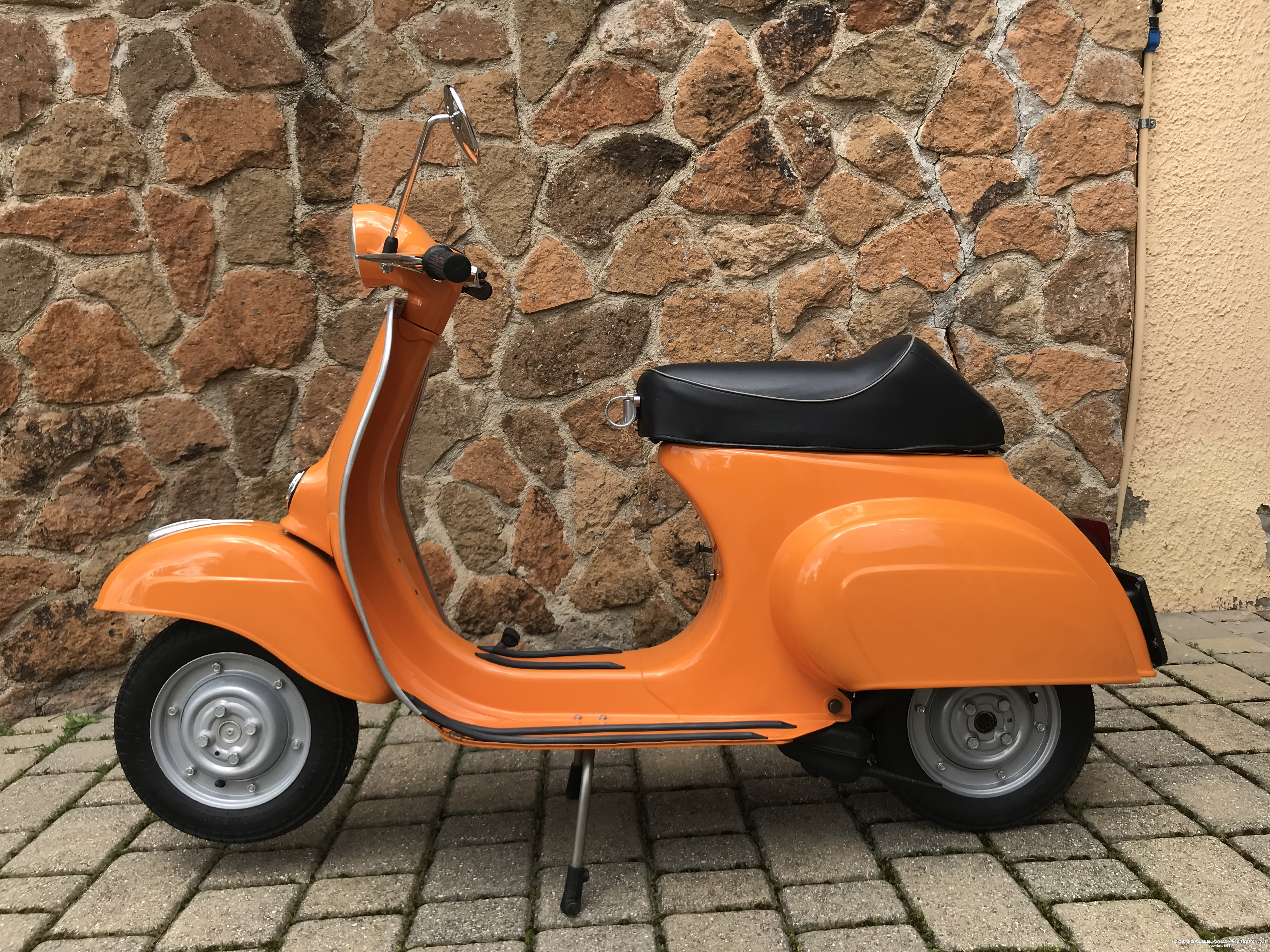 Vespa 50 r - lato sinistro