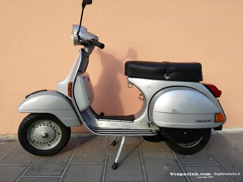 Vespa p125x - lato sinistro