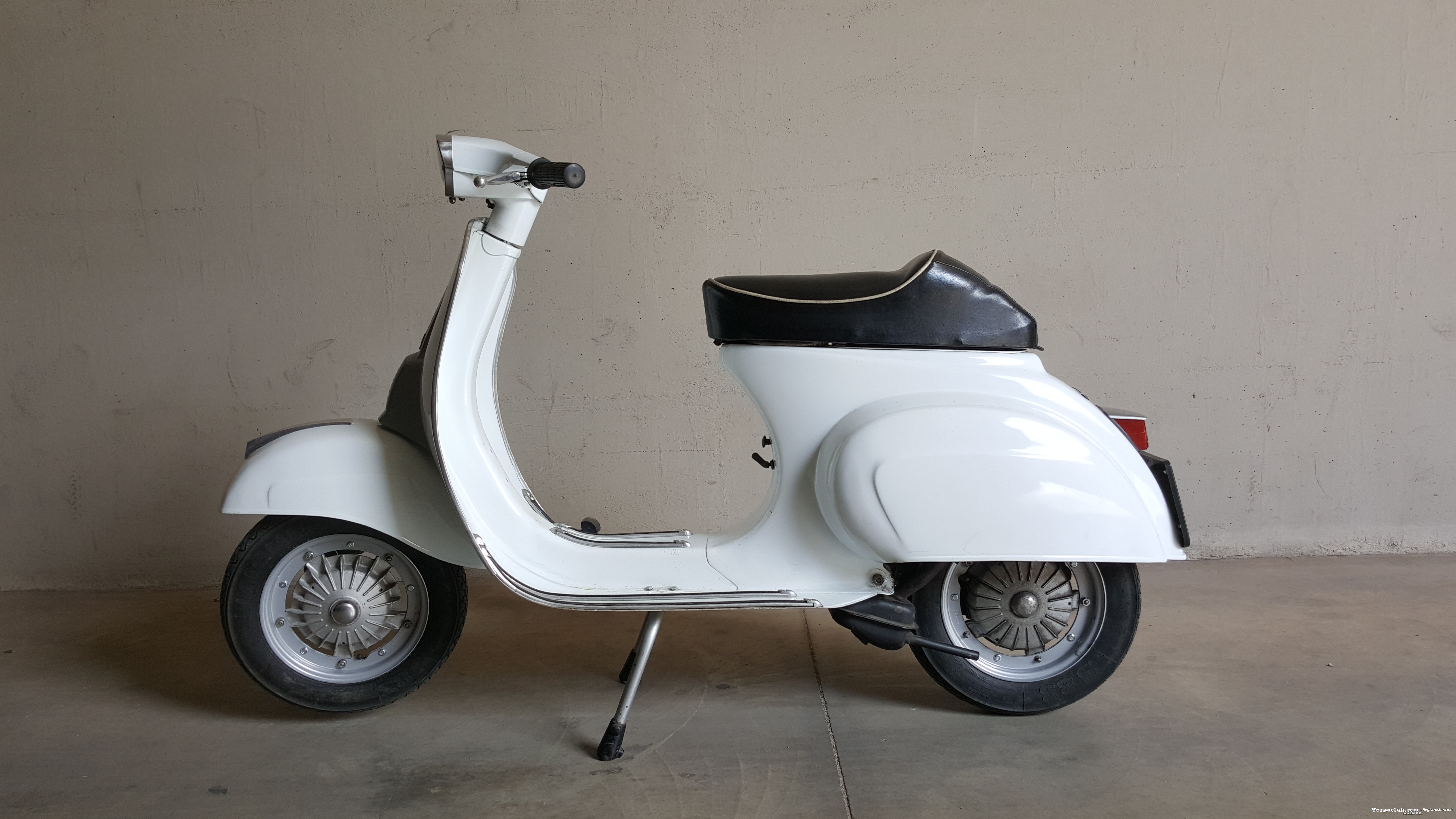 Vespa 50 special - lato sinistro