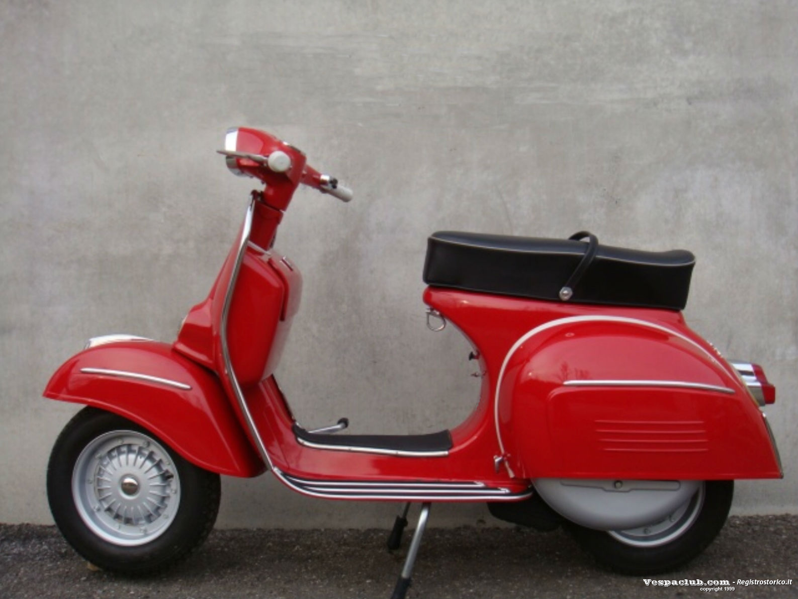 Vespa 180 ss - lato sinistro