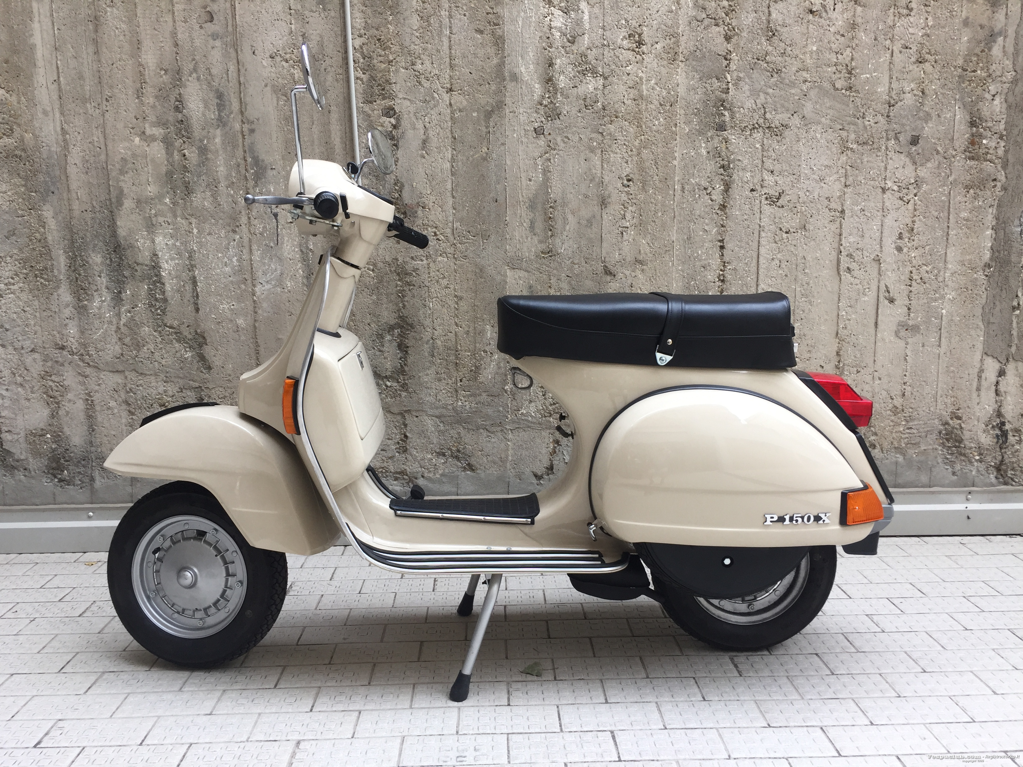 Vespa p150x - lato sinistro