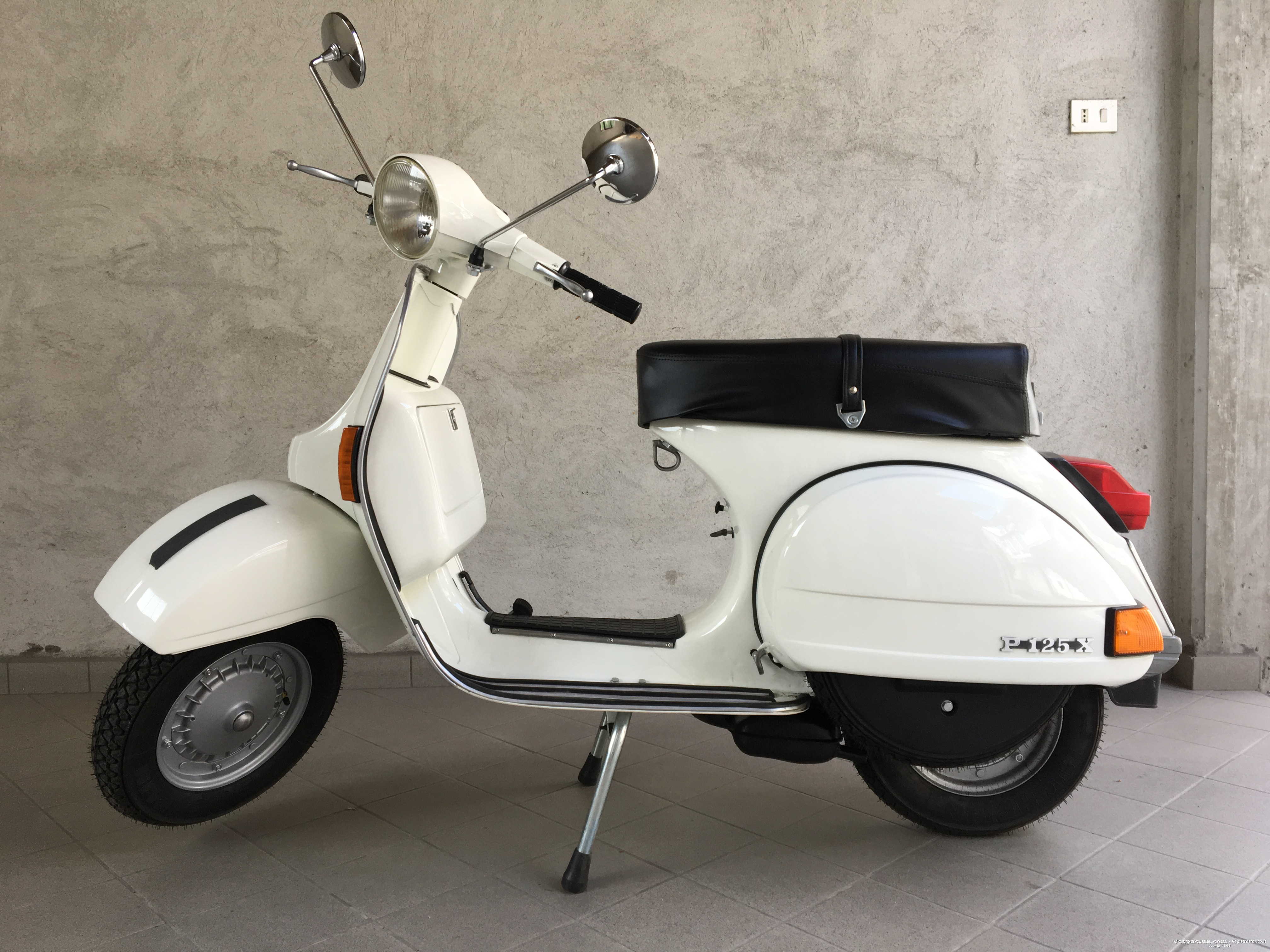 Vespa px125 - lato sinistro