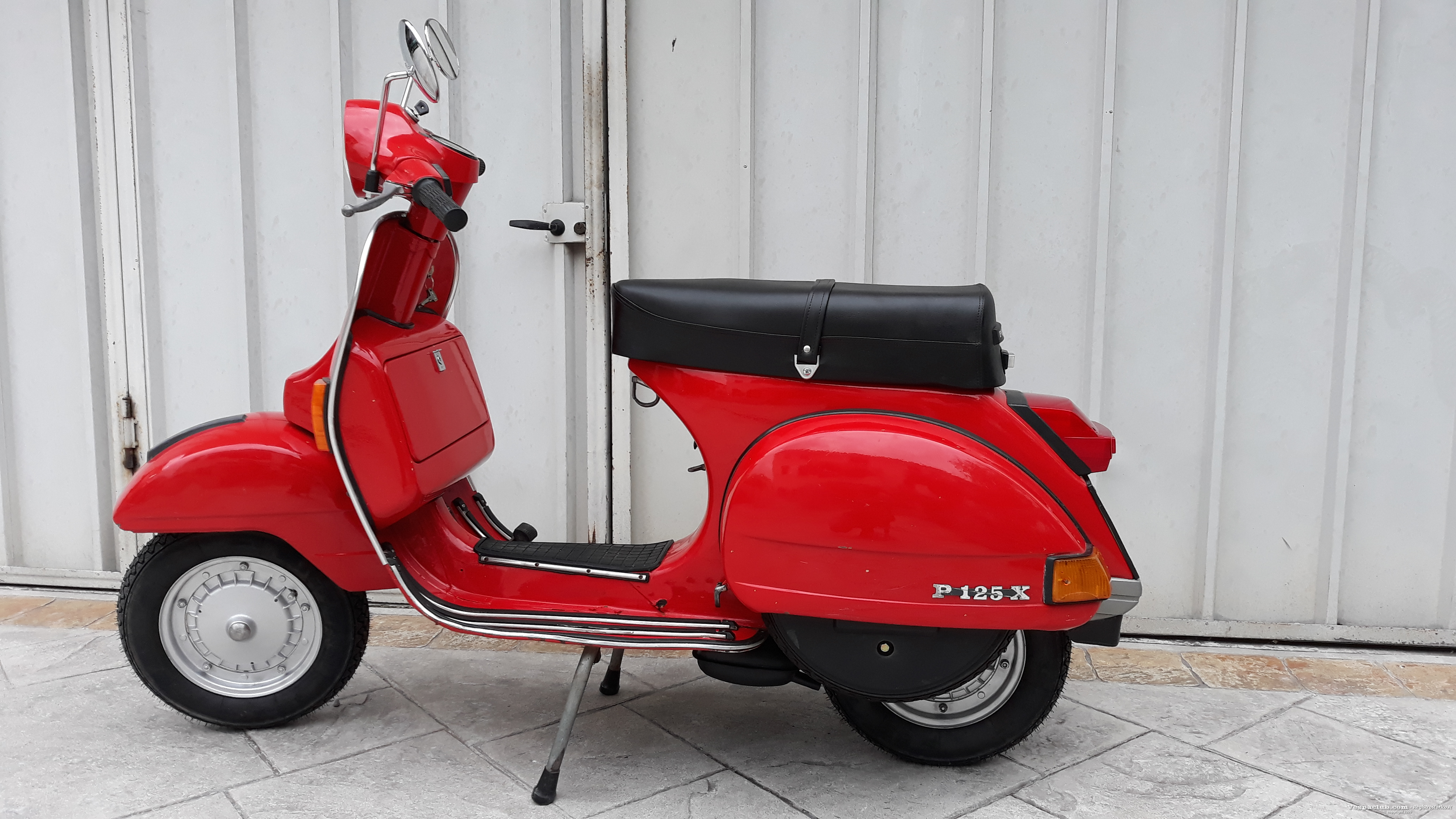 Vespa 125 px - lato sinistro