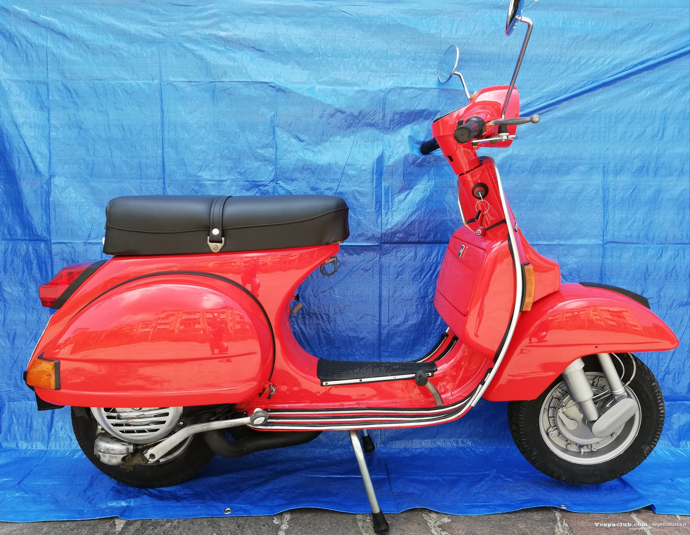 Vespa PX200E 