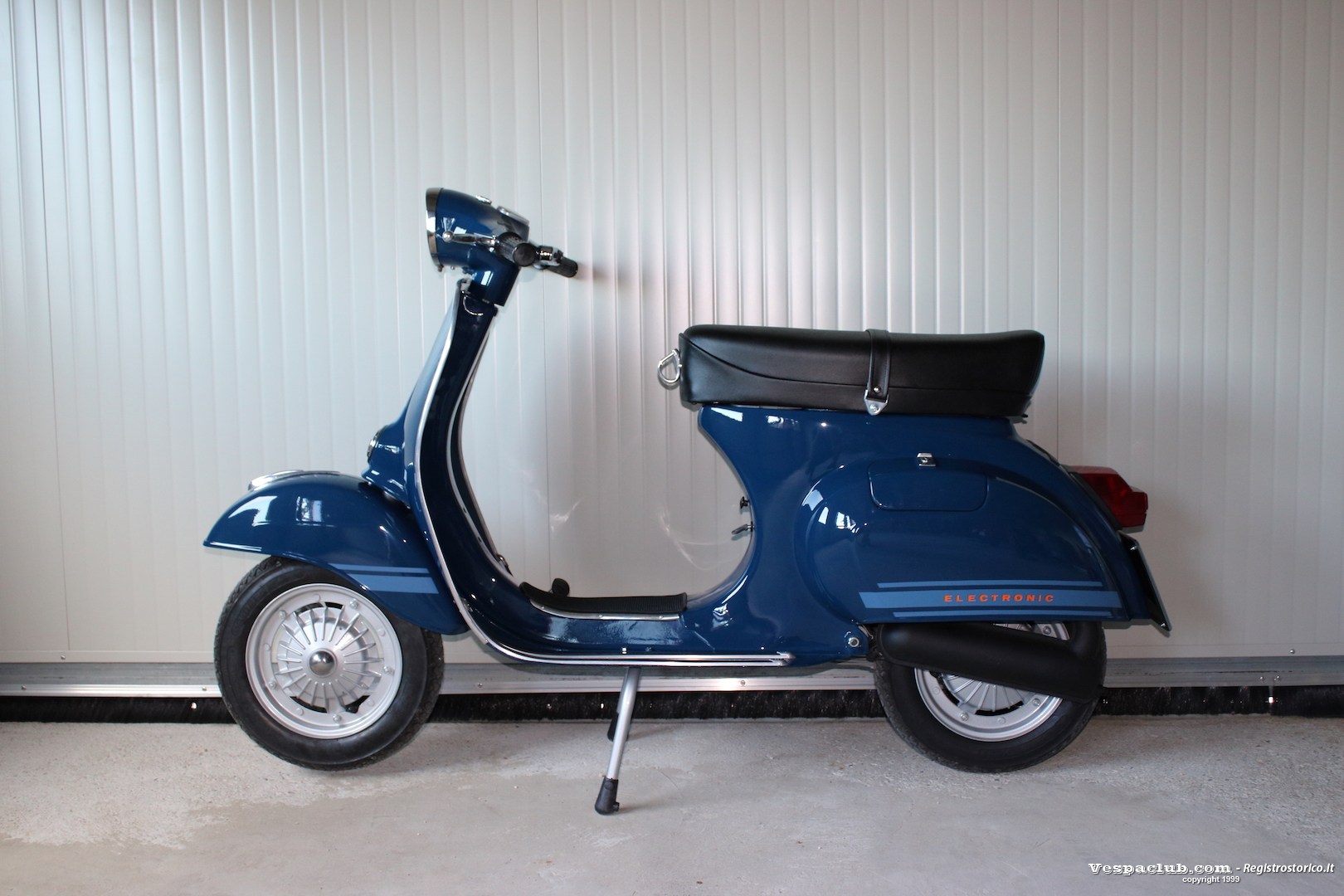 Vespa 125 primavera et3 - lato sinistro