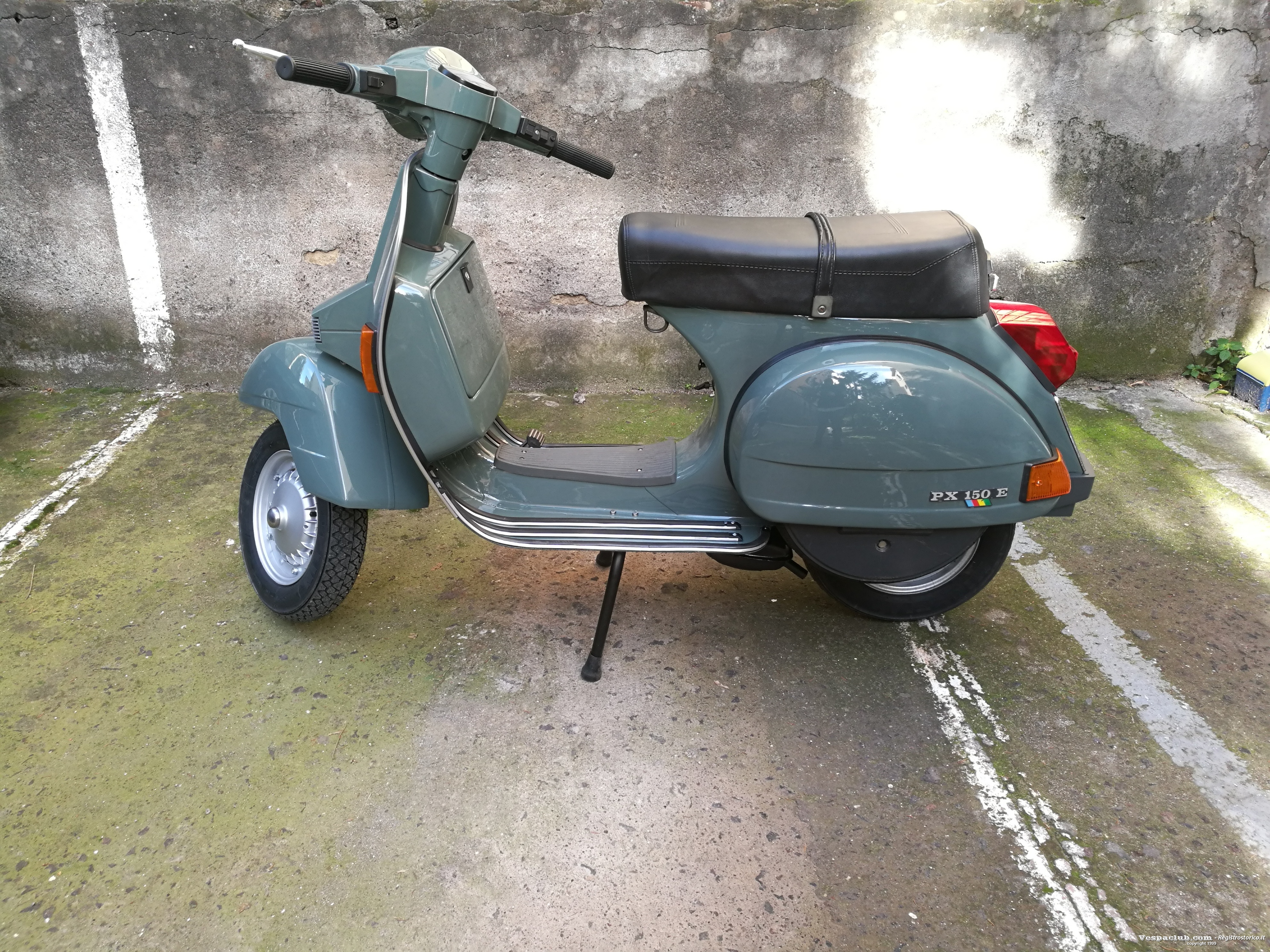 Vespa px 150 e - lato sinistro