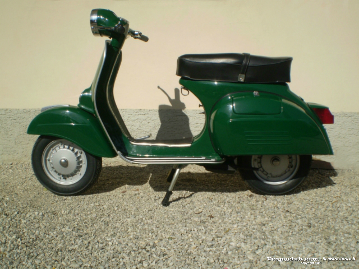 Vespa 150 sprint veloce - lato sinistro