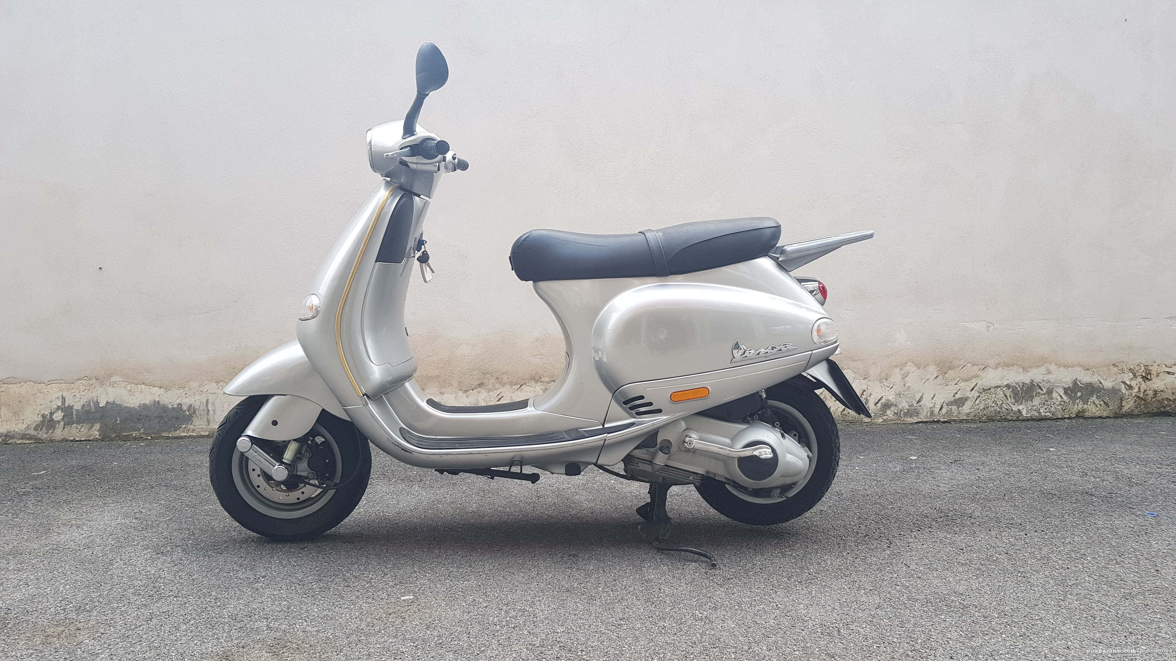 Vespa et4 - lato sinistro