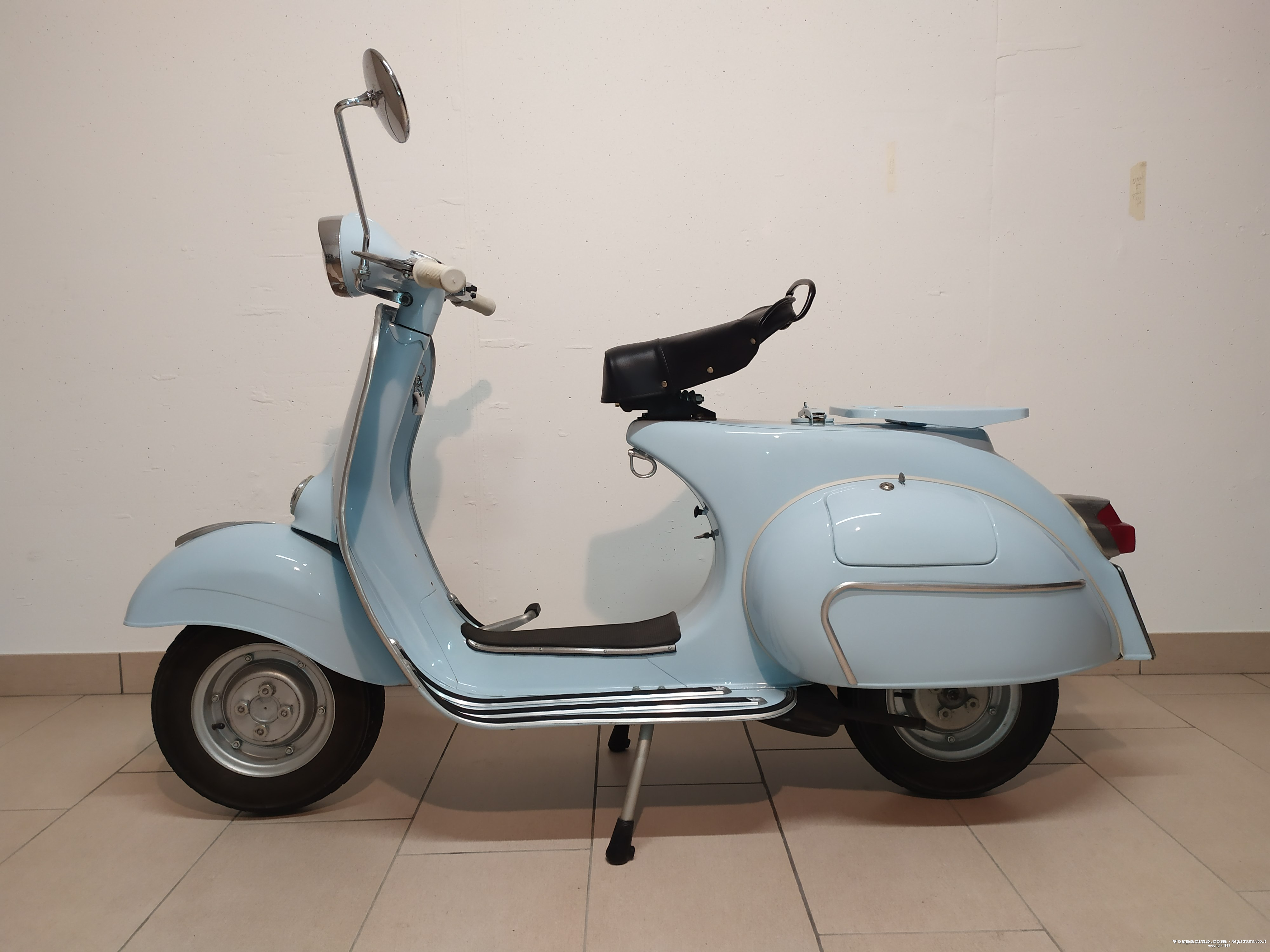 Vespa vnb - lato sinistro