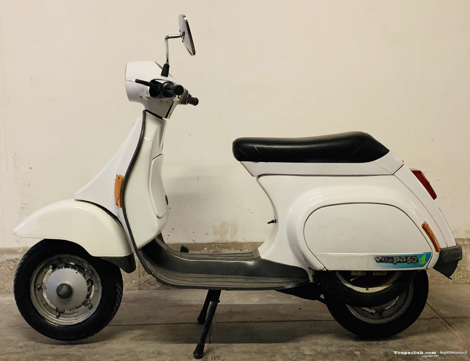 Vespa - lato sinistro