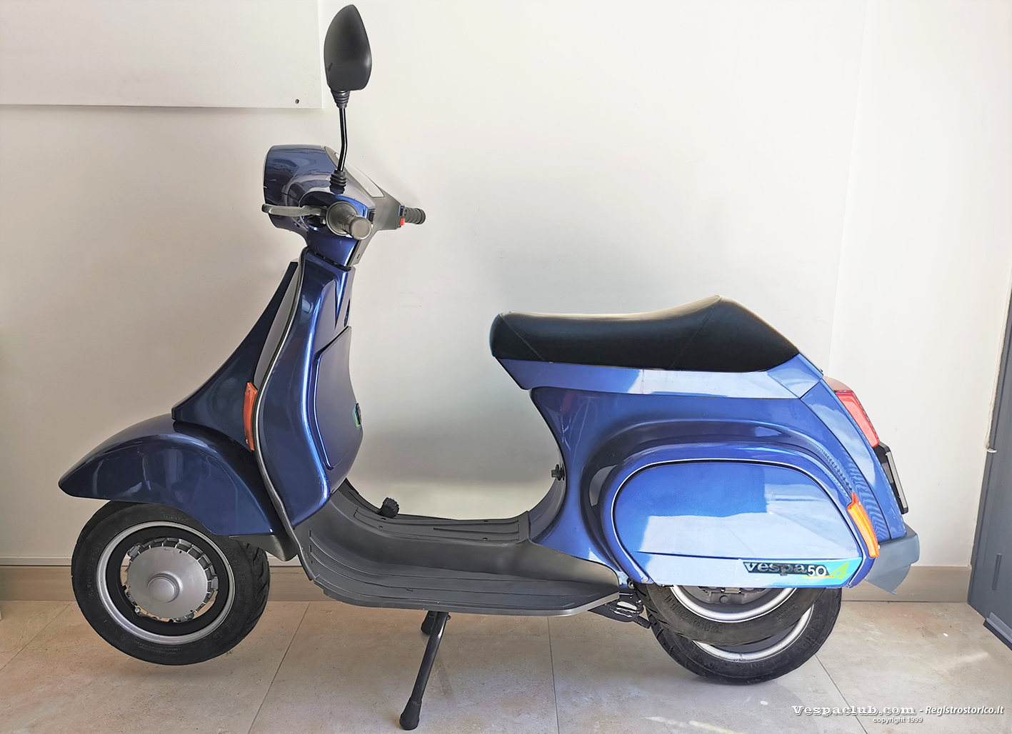 Vespa 50 hp 4 - lato sinistro