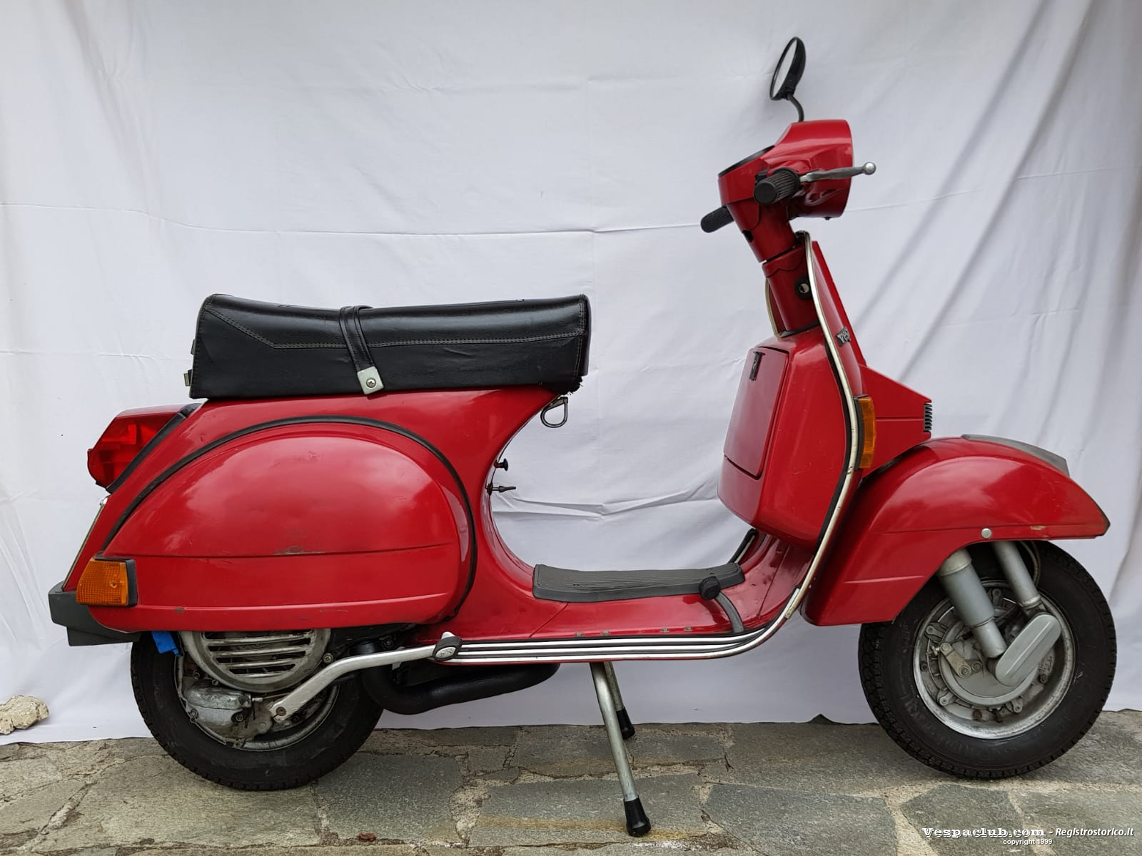 Vespa PX