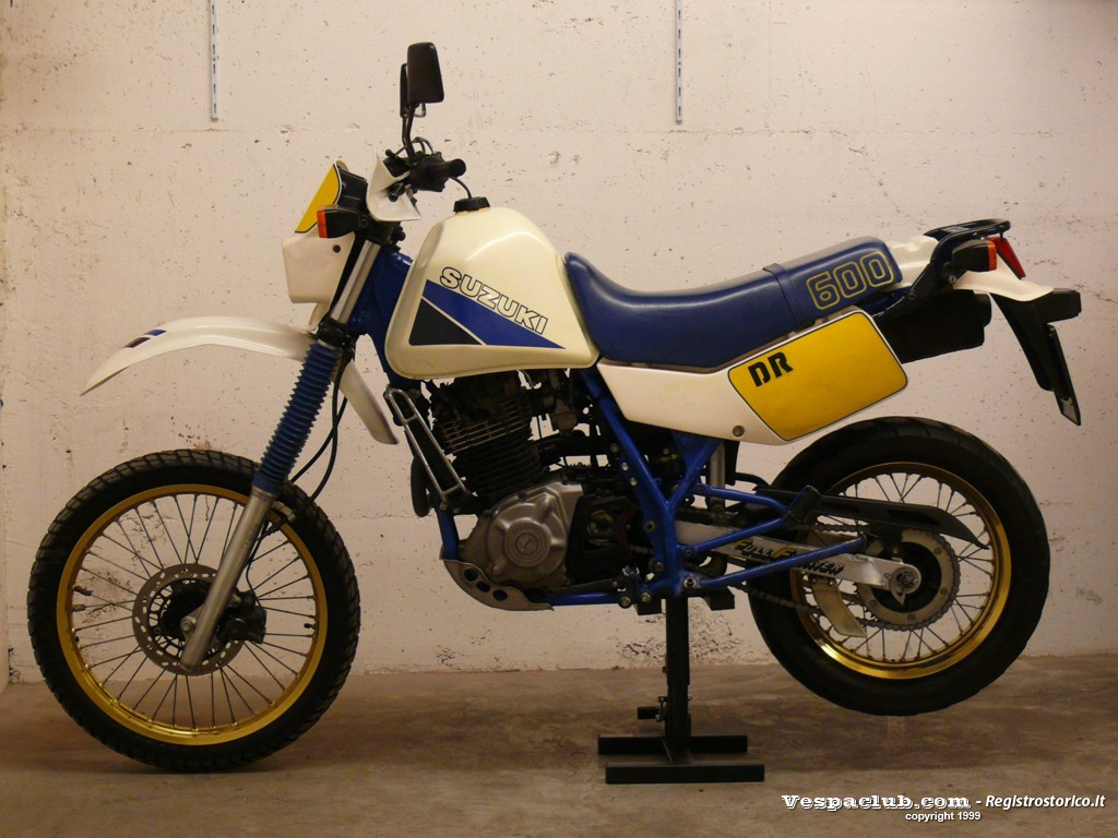 Vespa 125 modello vm2 - lato sinistro