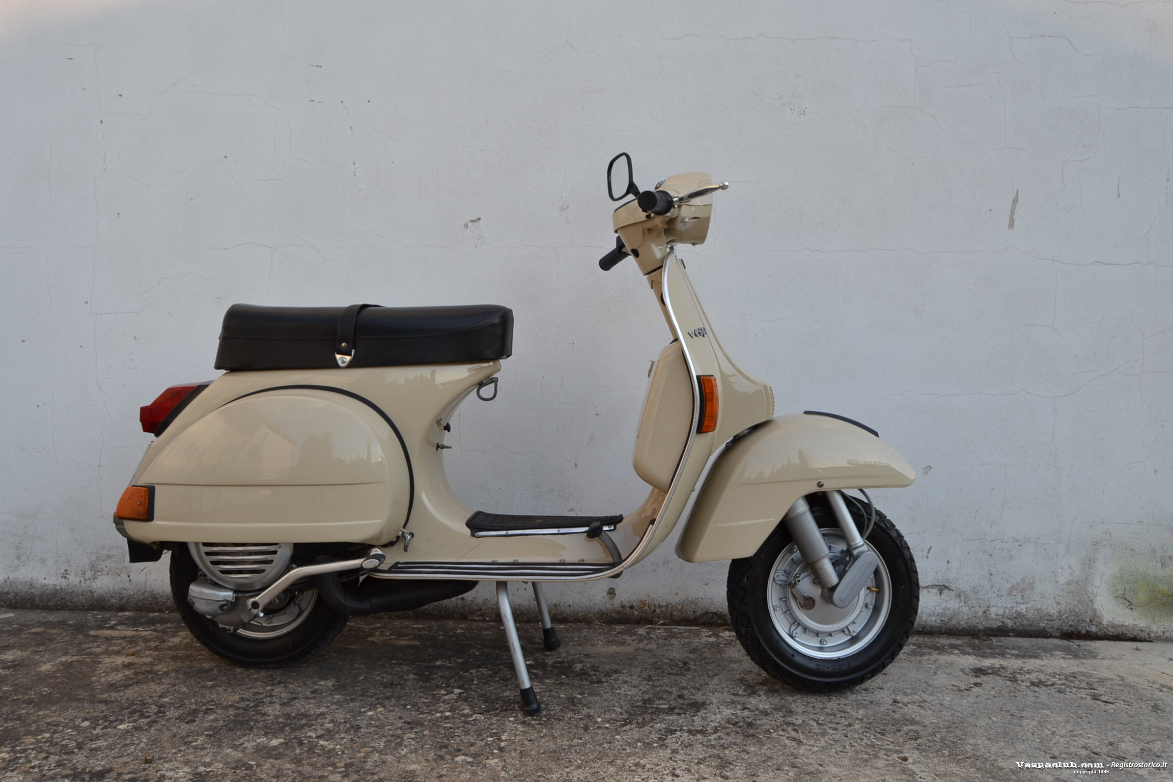 VESPA P 200 E 