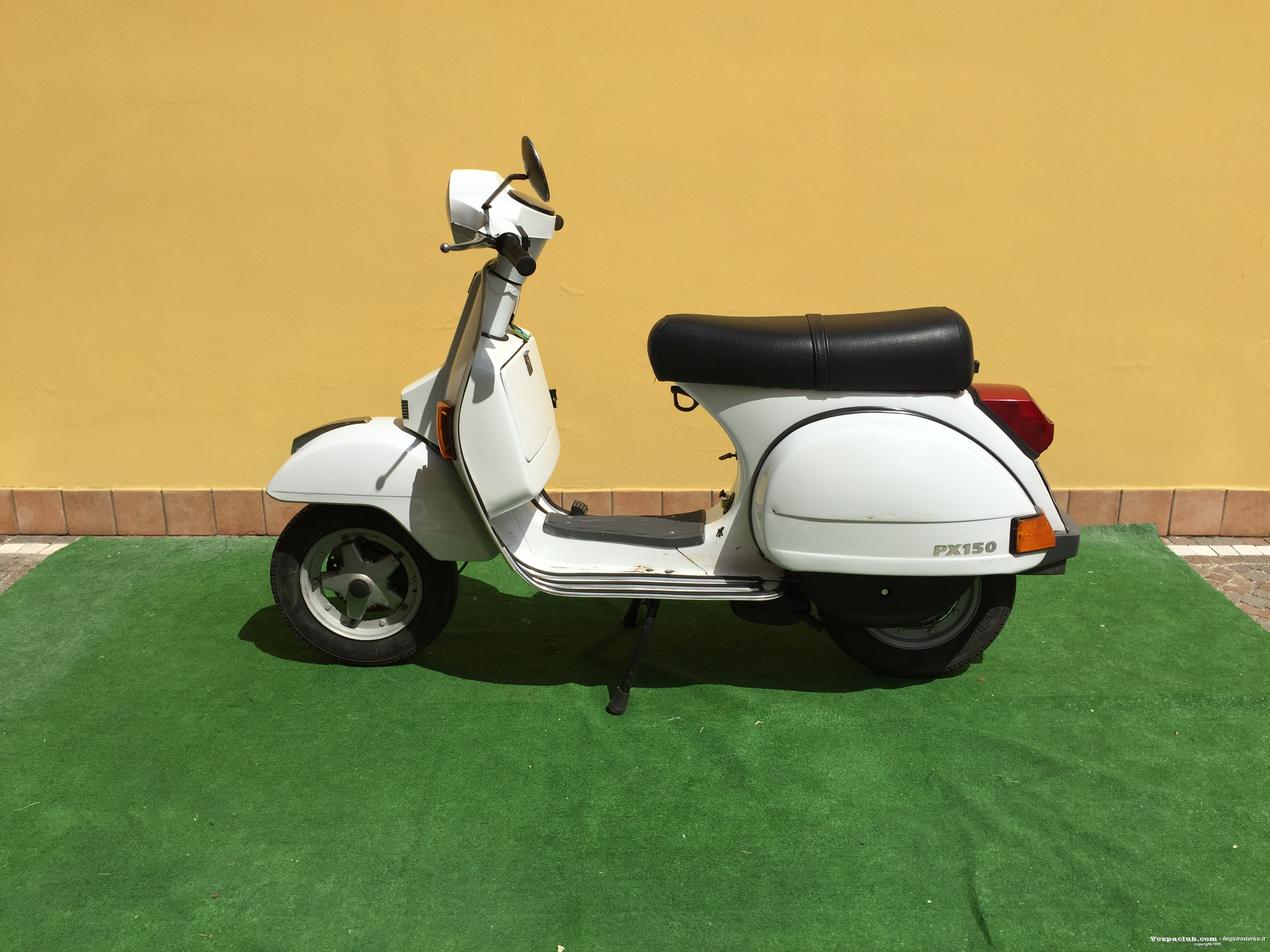 Vespa 125 px - lato sinistro