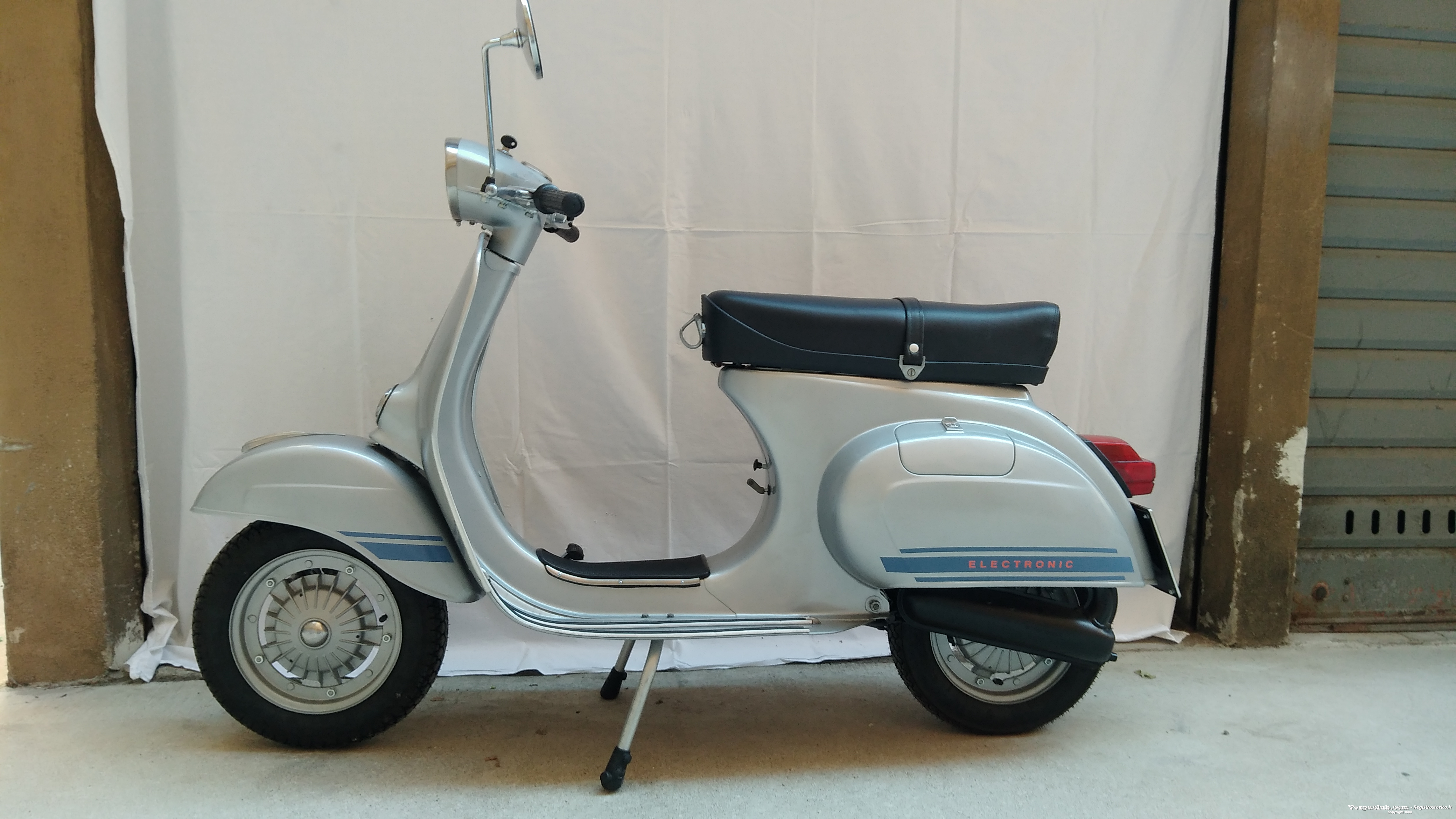 Vespa primavera et3 - lato sinistro
