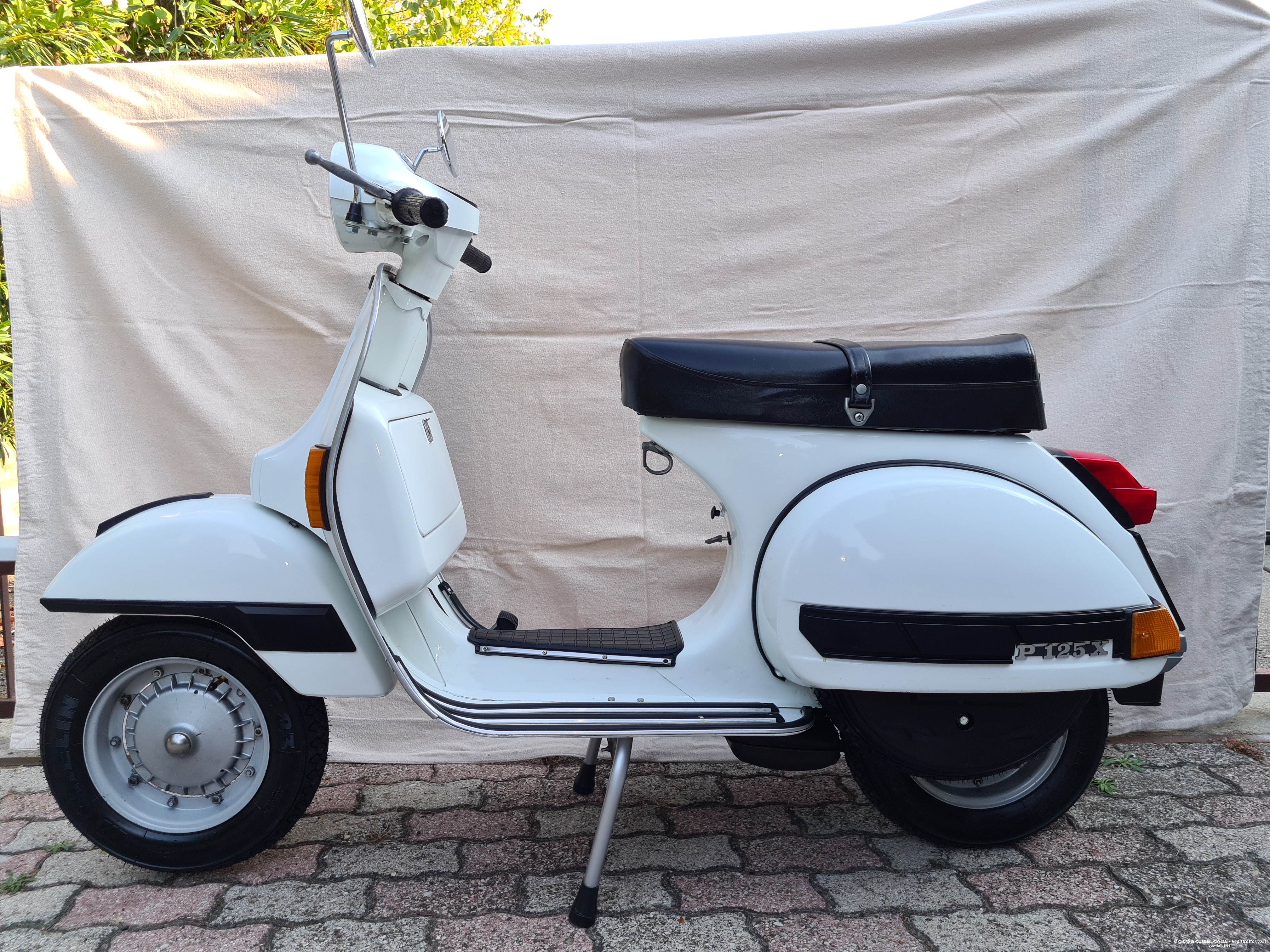 Vespa px 125e - lato sinistro