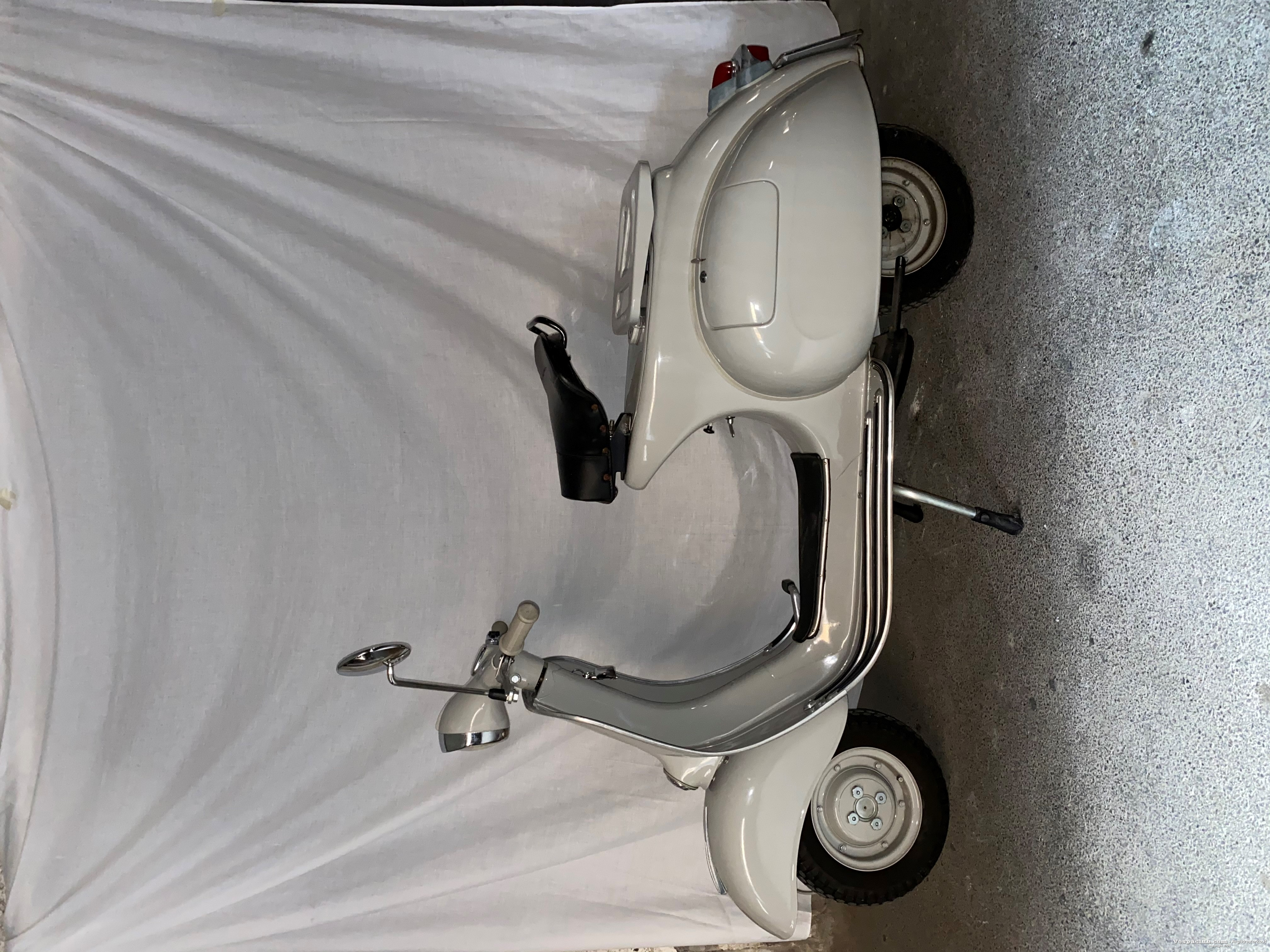 Vespa vnb3t - lato sinistro