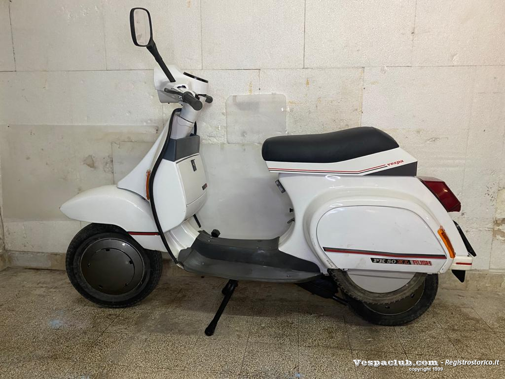 Vespa  - lato sinistro