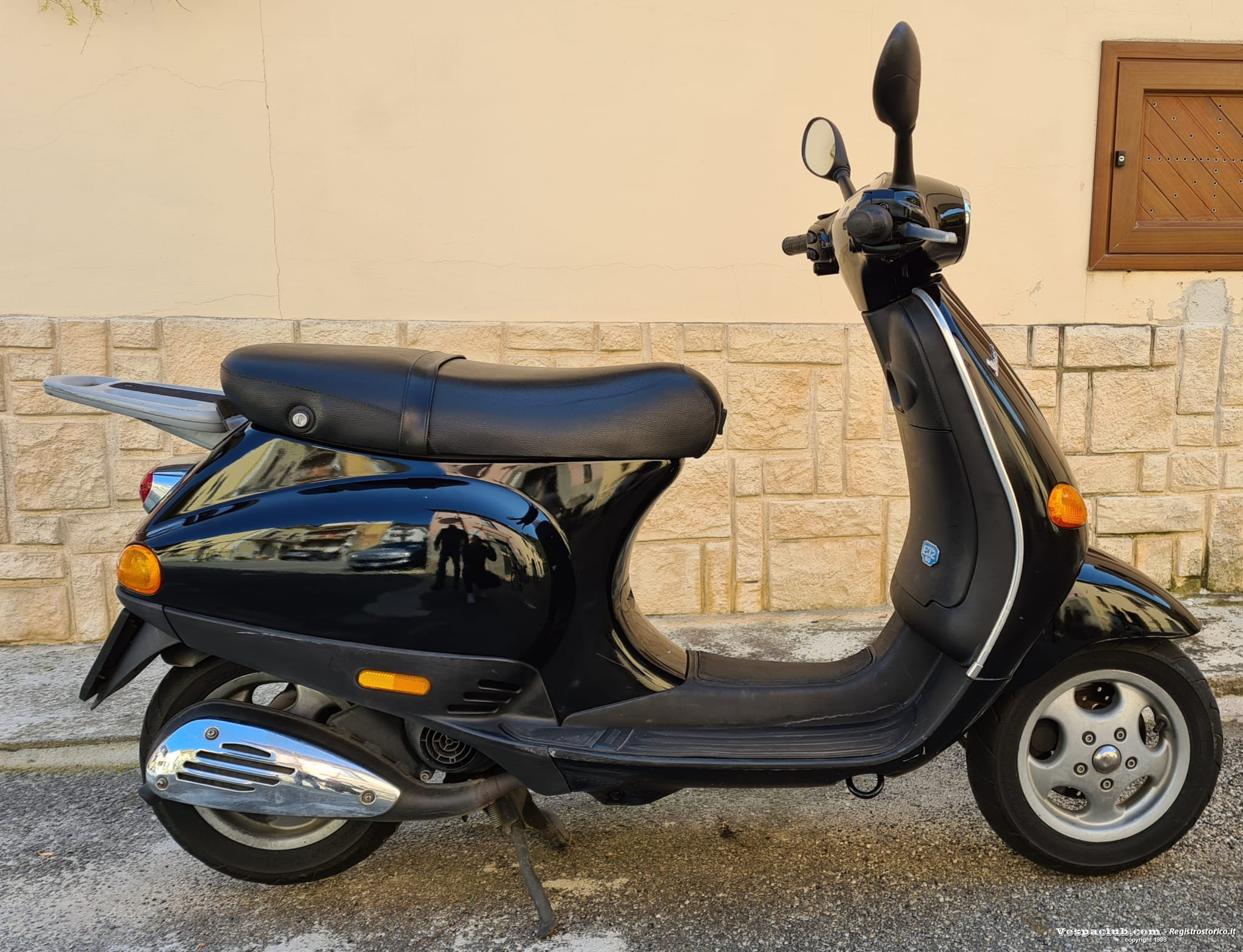 Vespa ET2