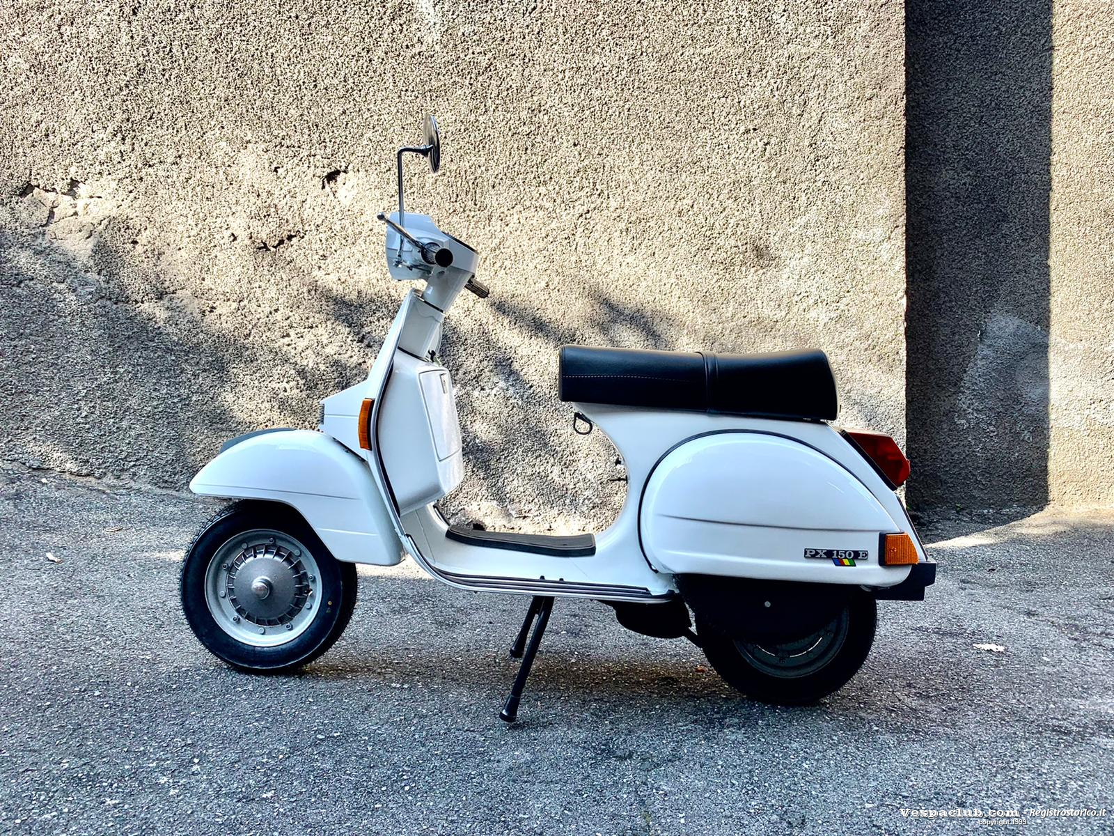 Vespa px 150 e - lato sinistro
