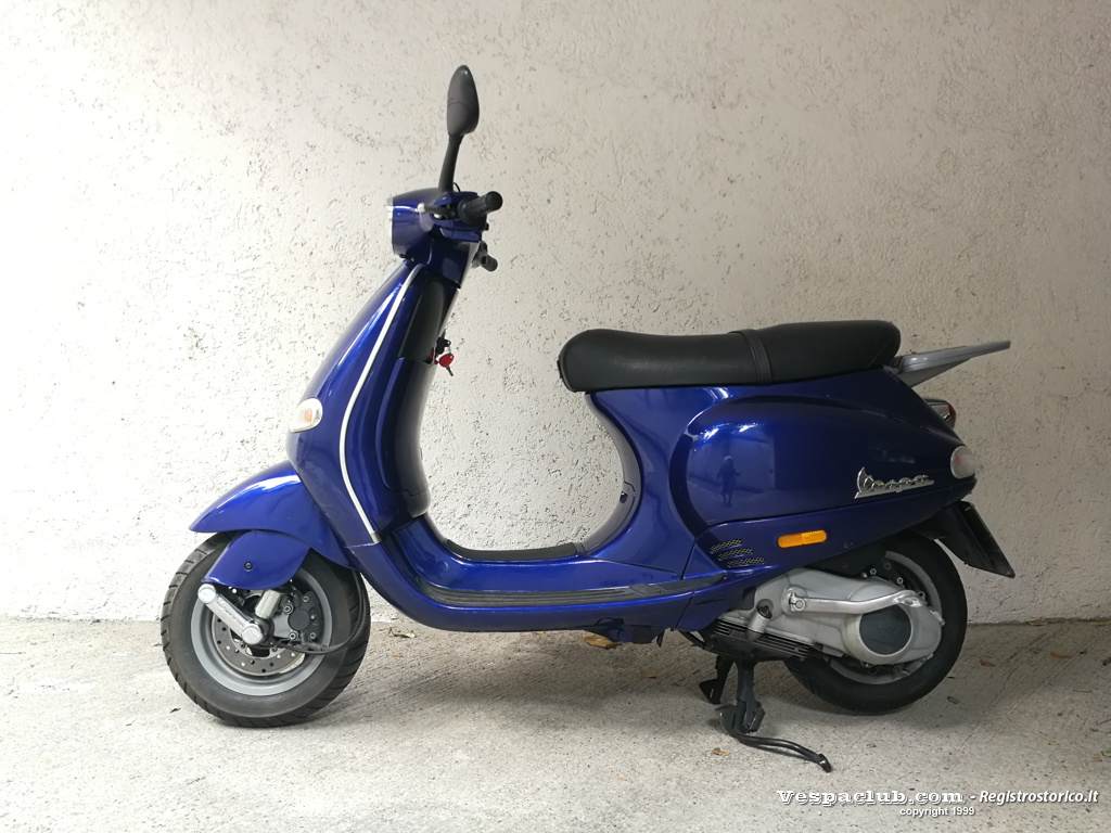 Vespa et4 125 - lato sinistro