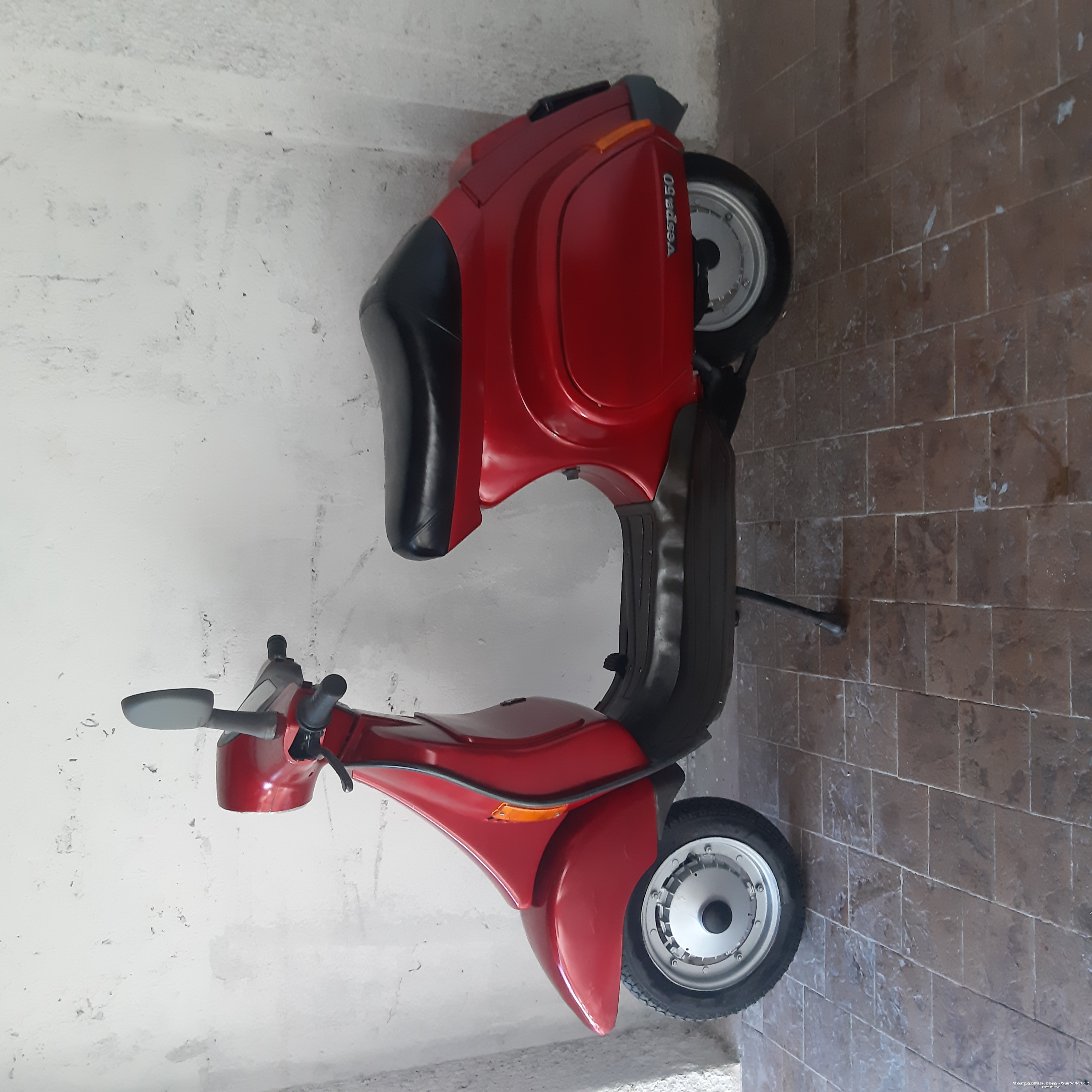 Vespa 50 v5n1t - lato sinistro
