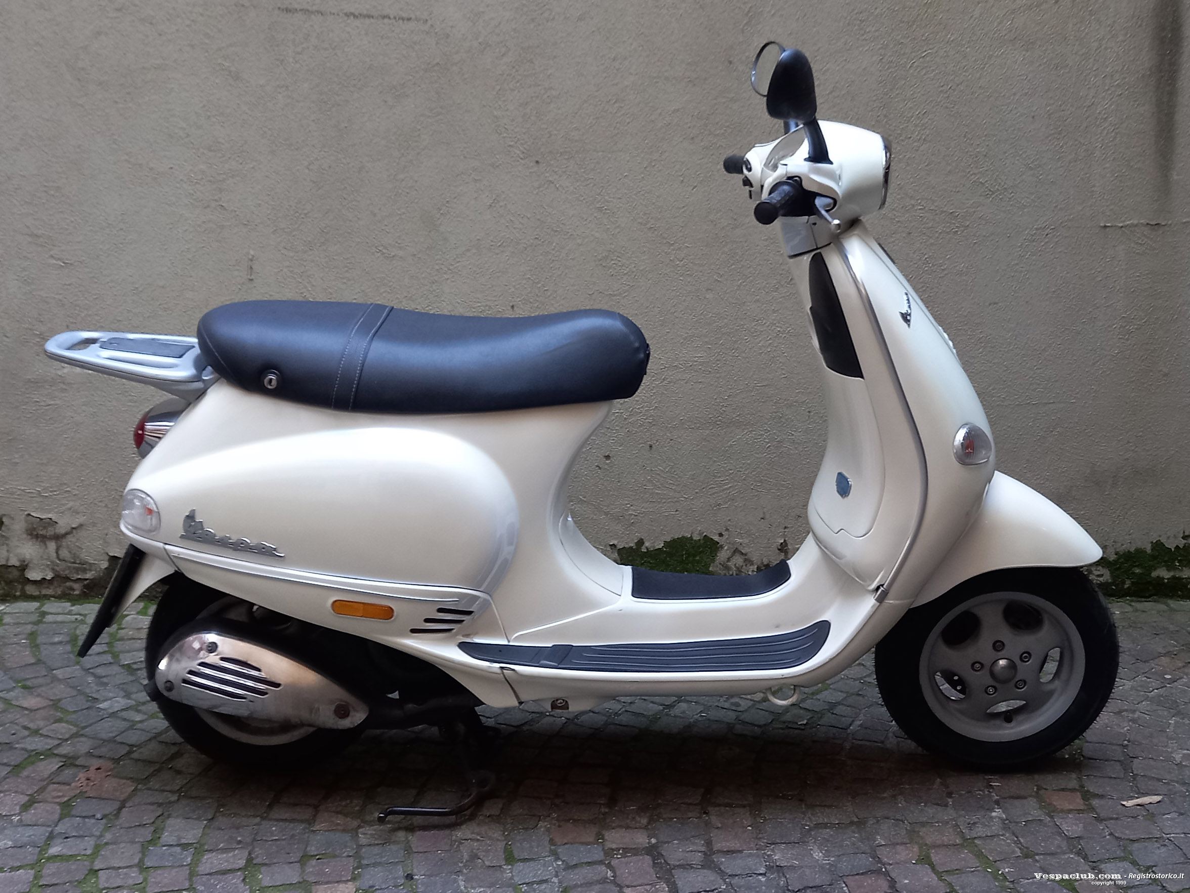 Vespa ET4