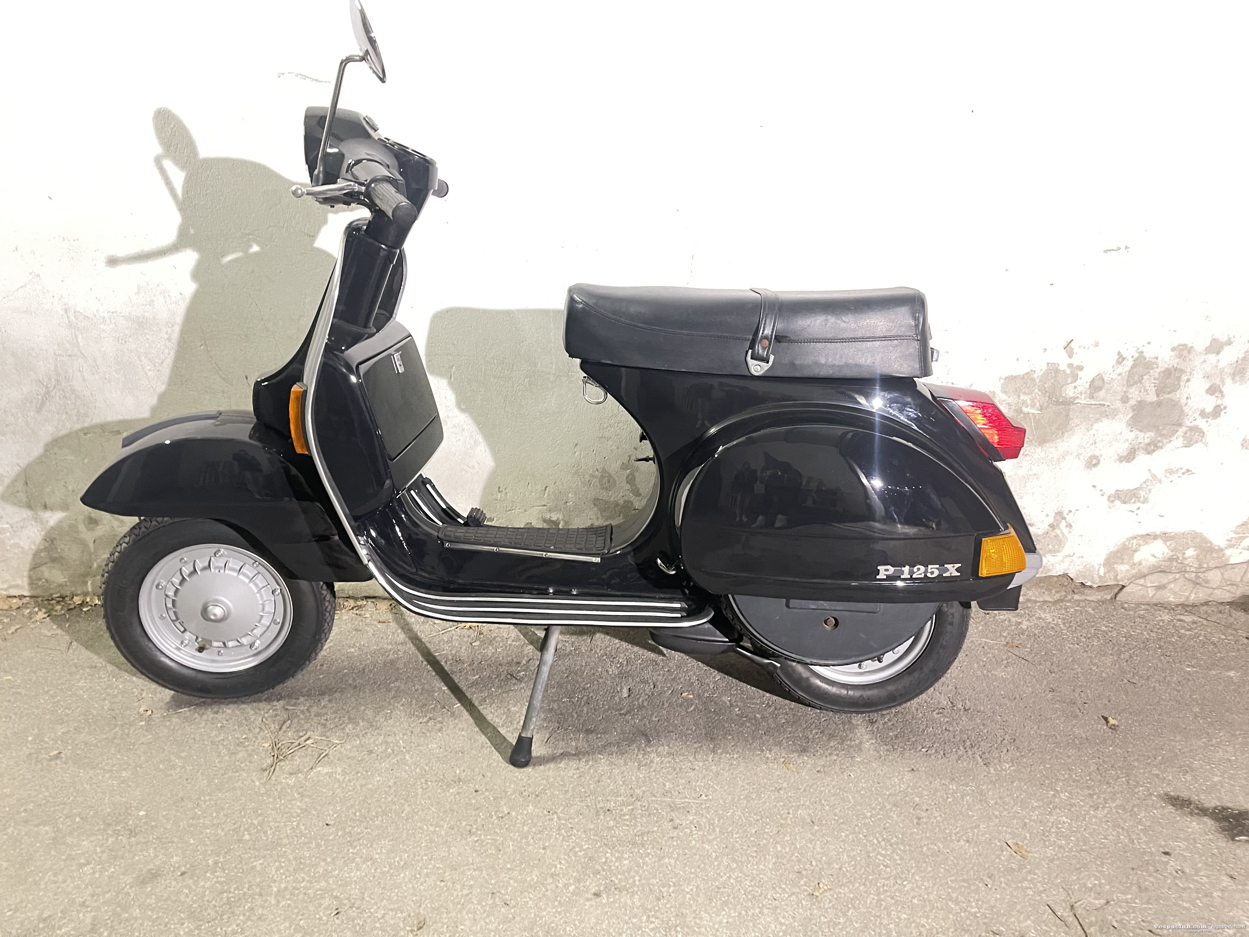 Vespa p 125 x - lato sinistro