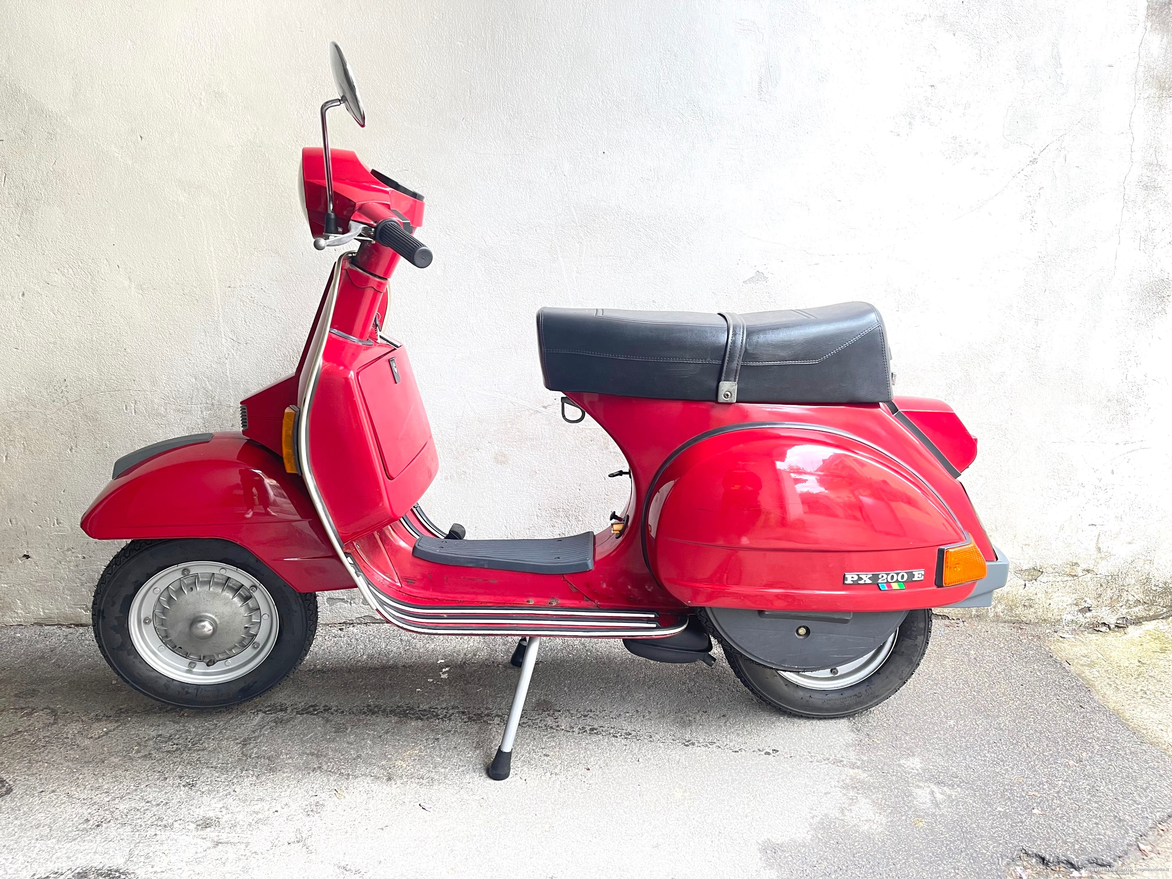 Vespa px 200 e - lato sinistro