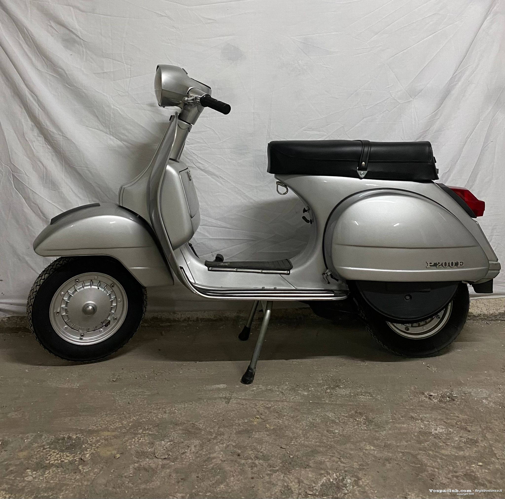 P 200 e - lato sinistro