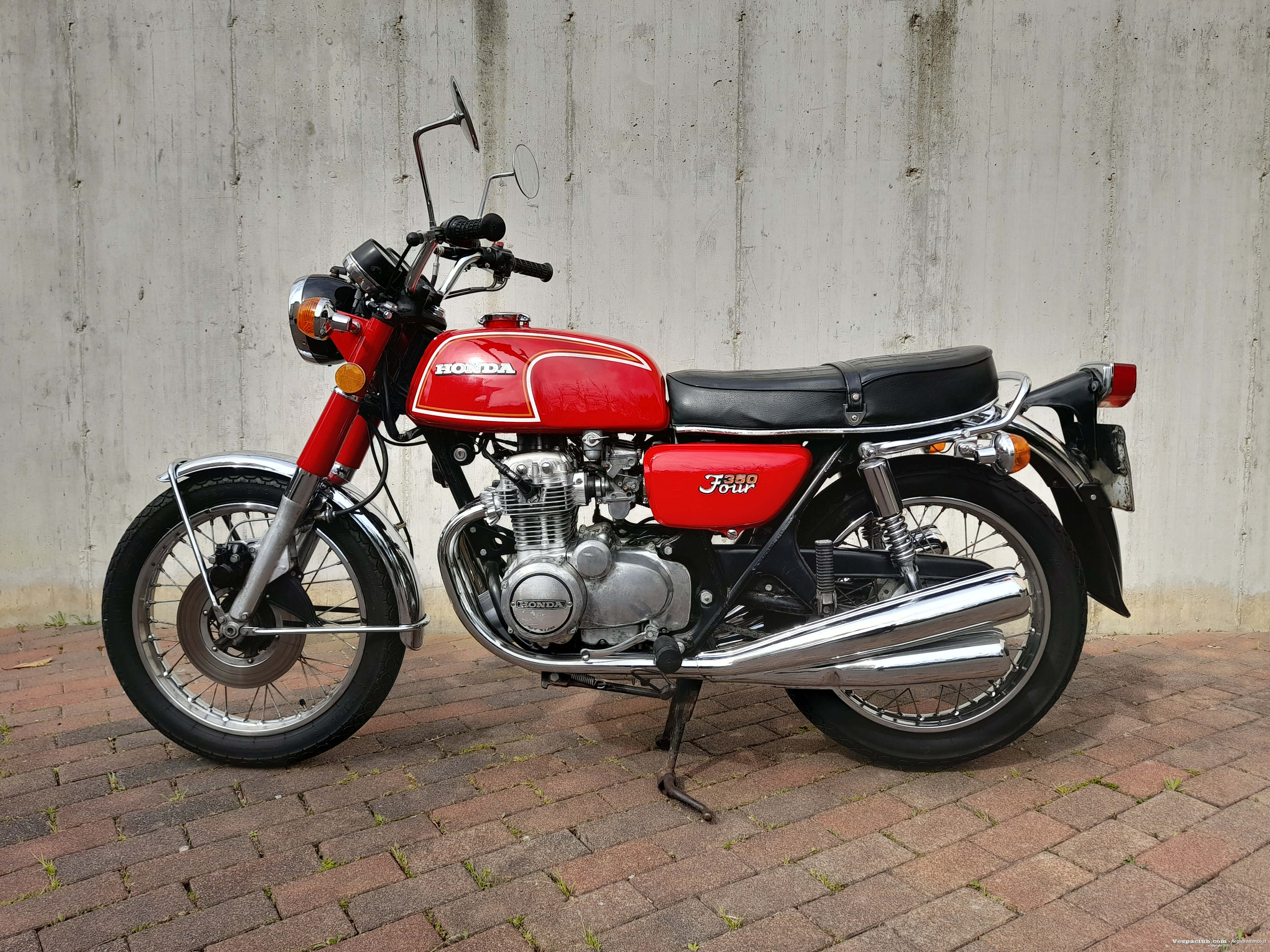 350 four - lato sinistro