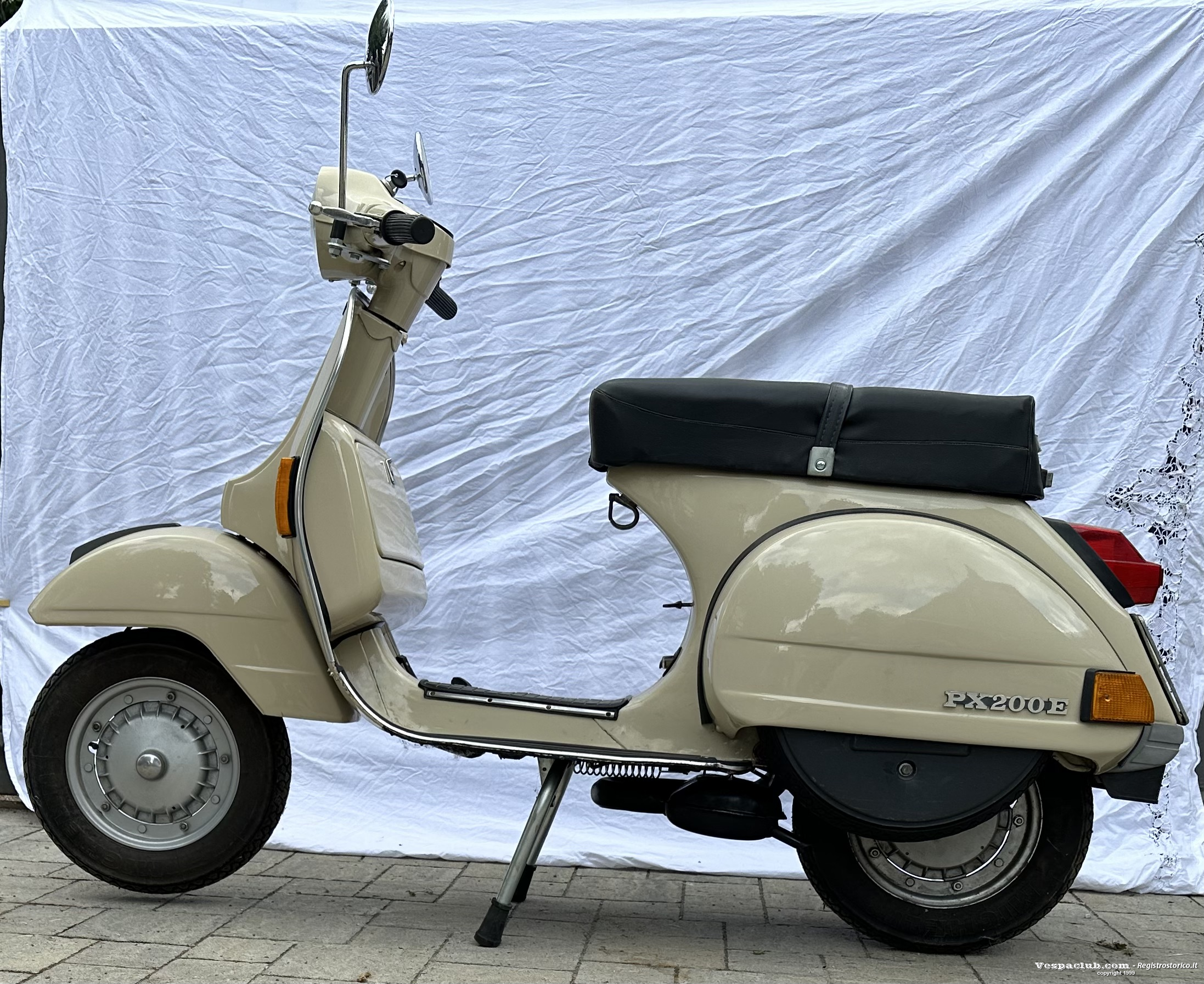 Vespa px 200 - lato sinistro