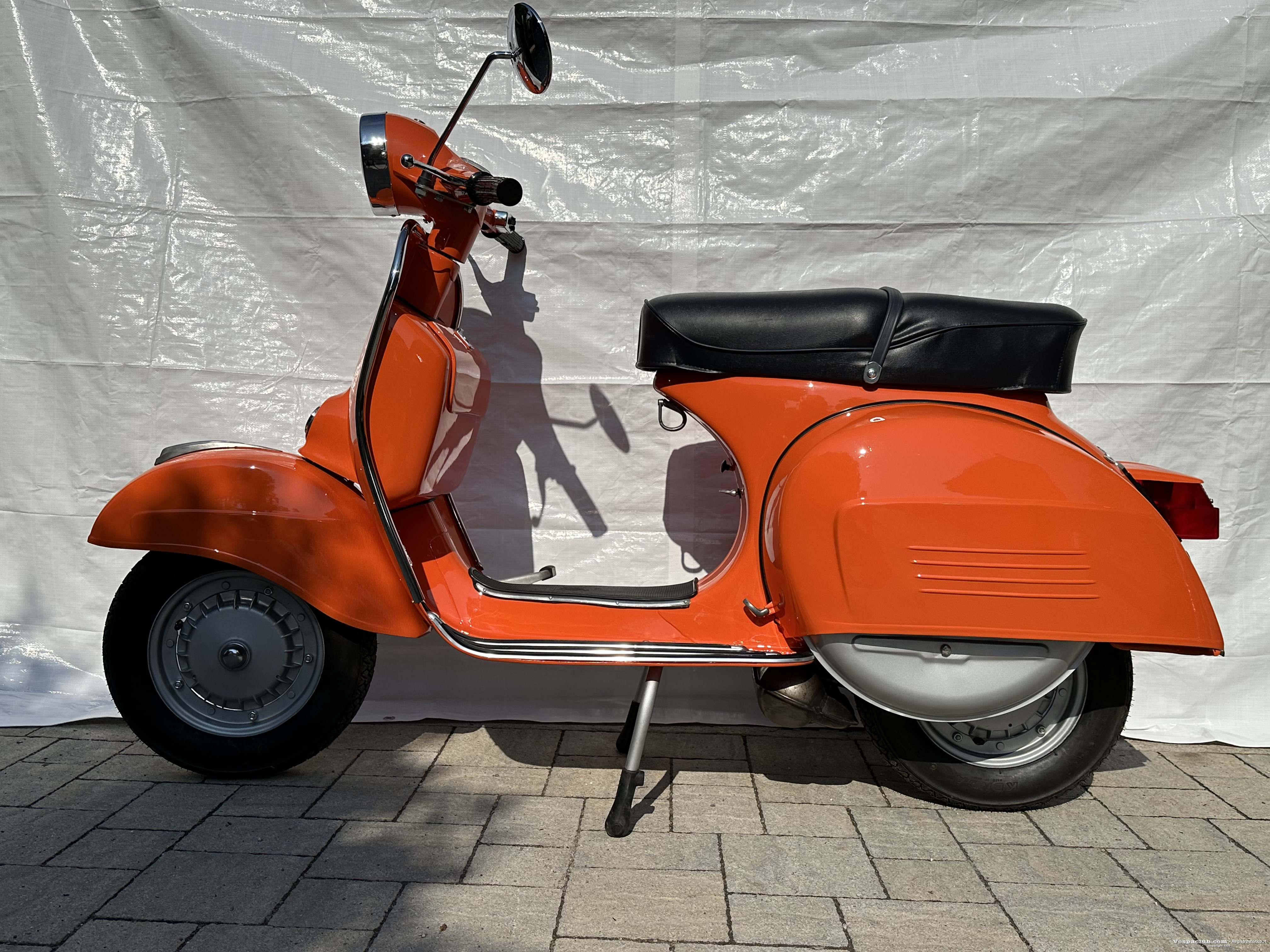 Vespa rally 180 - lato sinistro