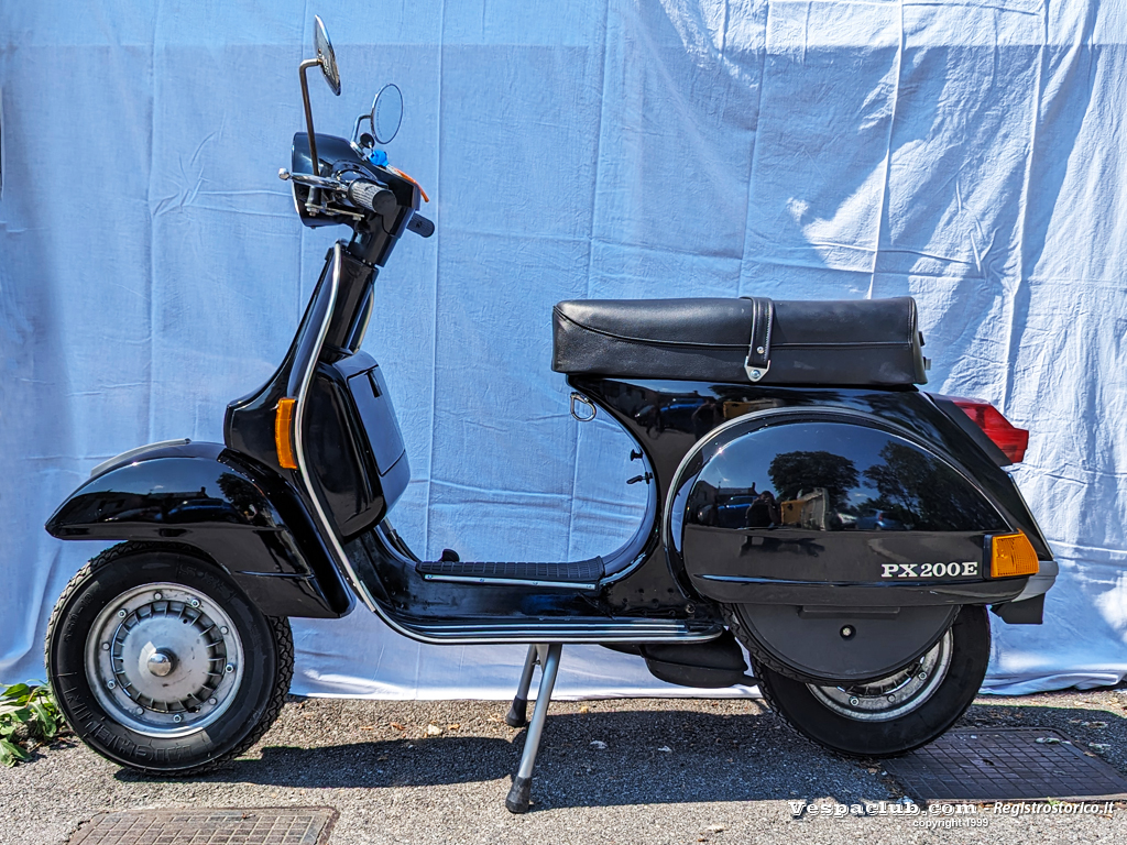 Vespa px 200 e - lato sinistro