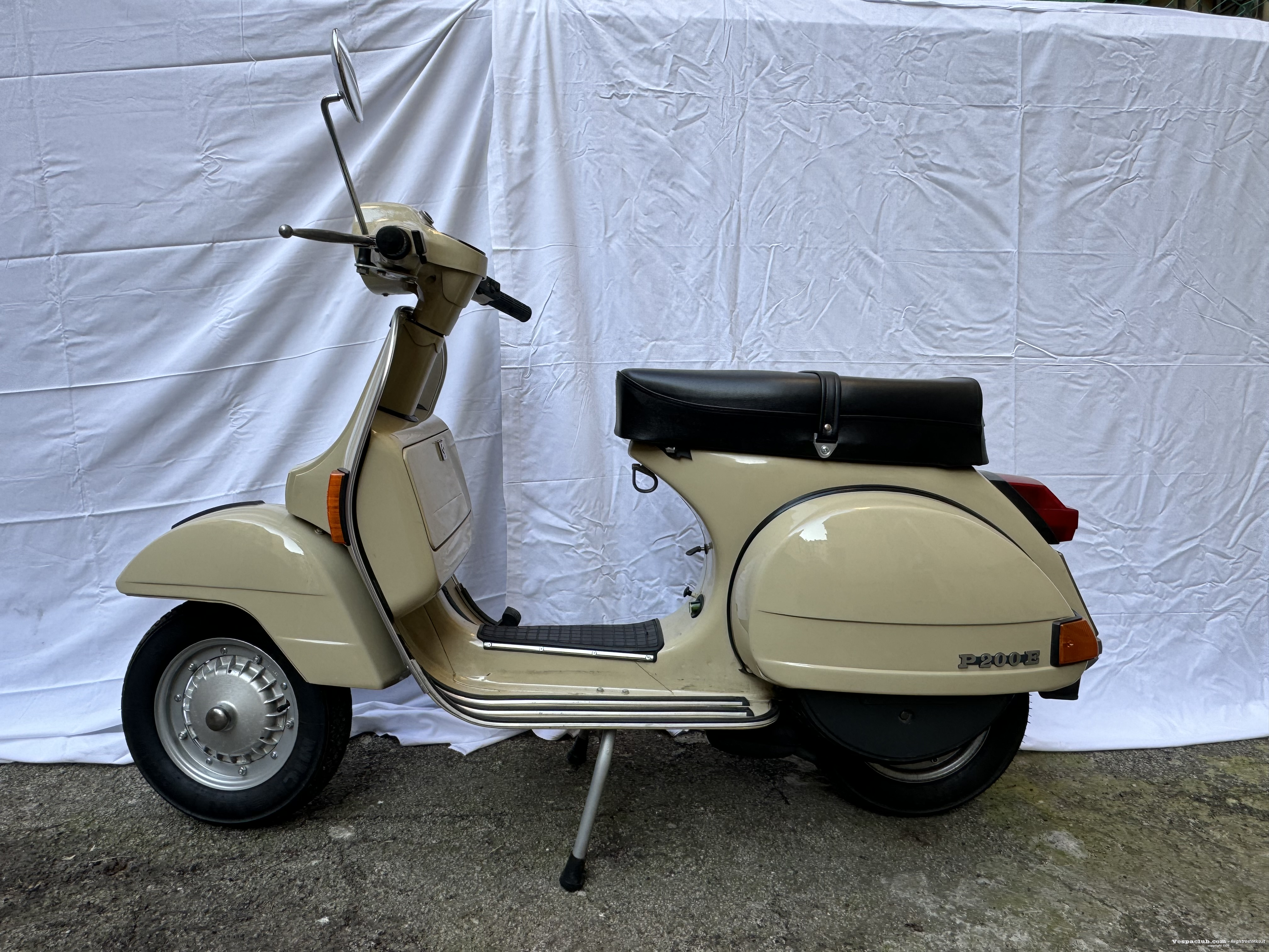 P200e - lato sinistro