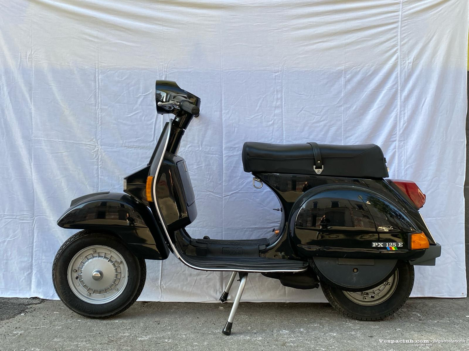 Vespa  - lato sinistro
