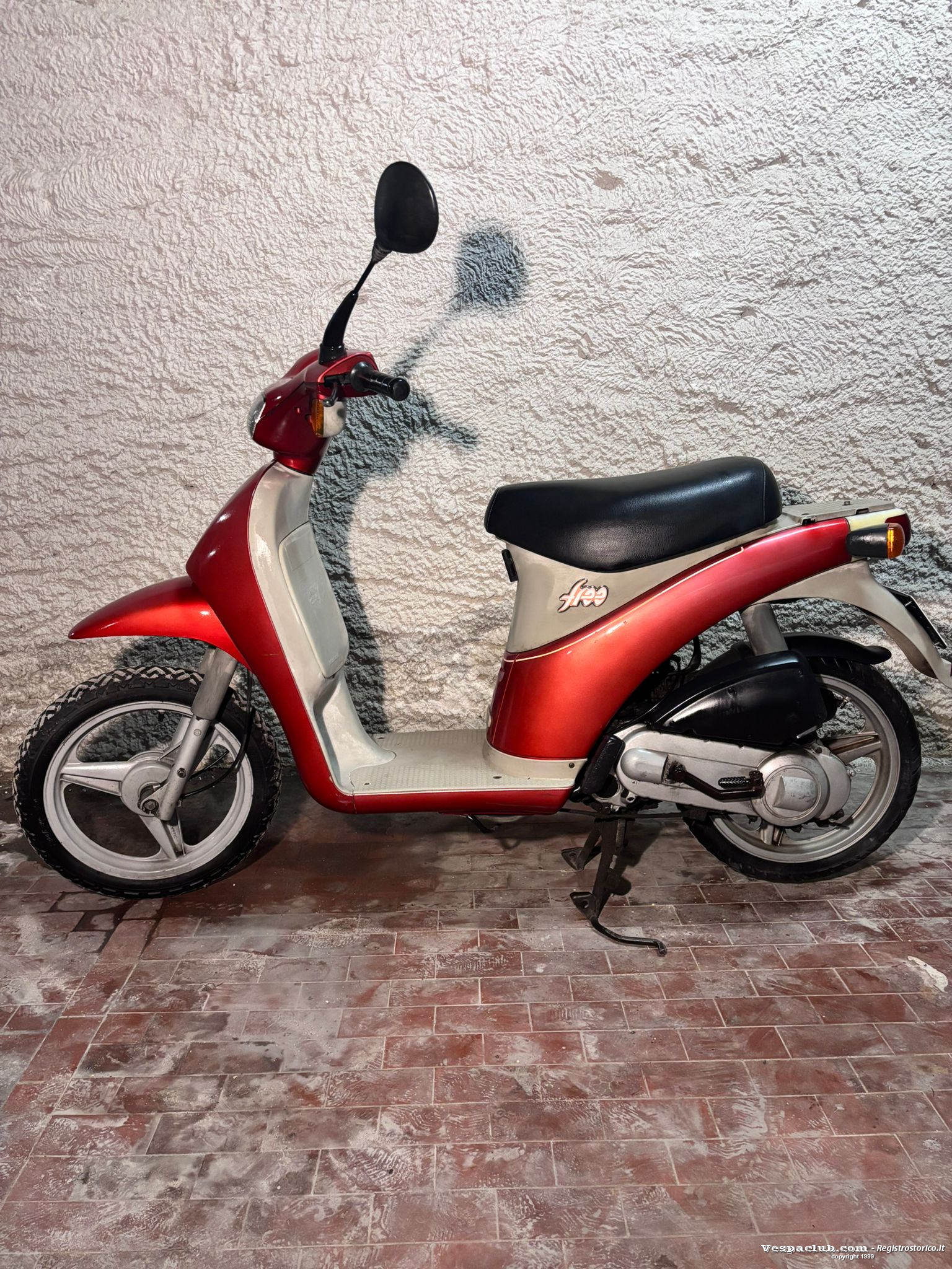 Free - lato sinistro