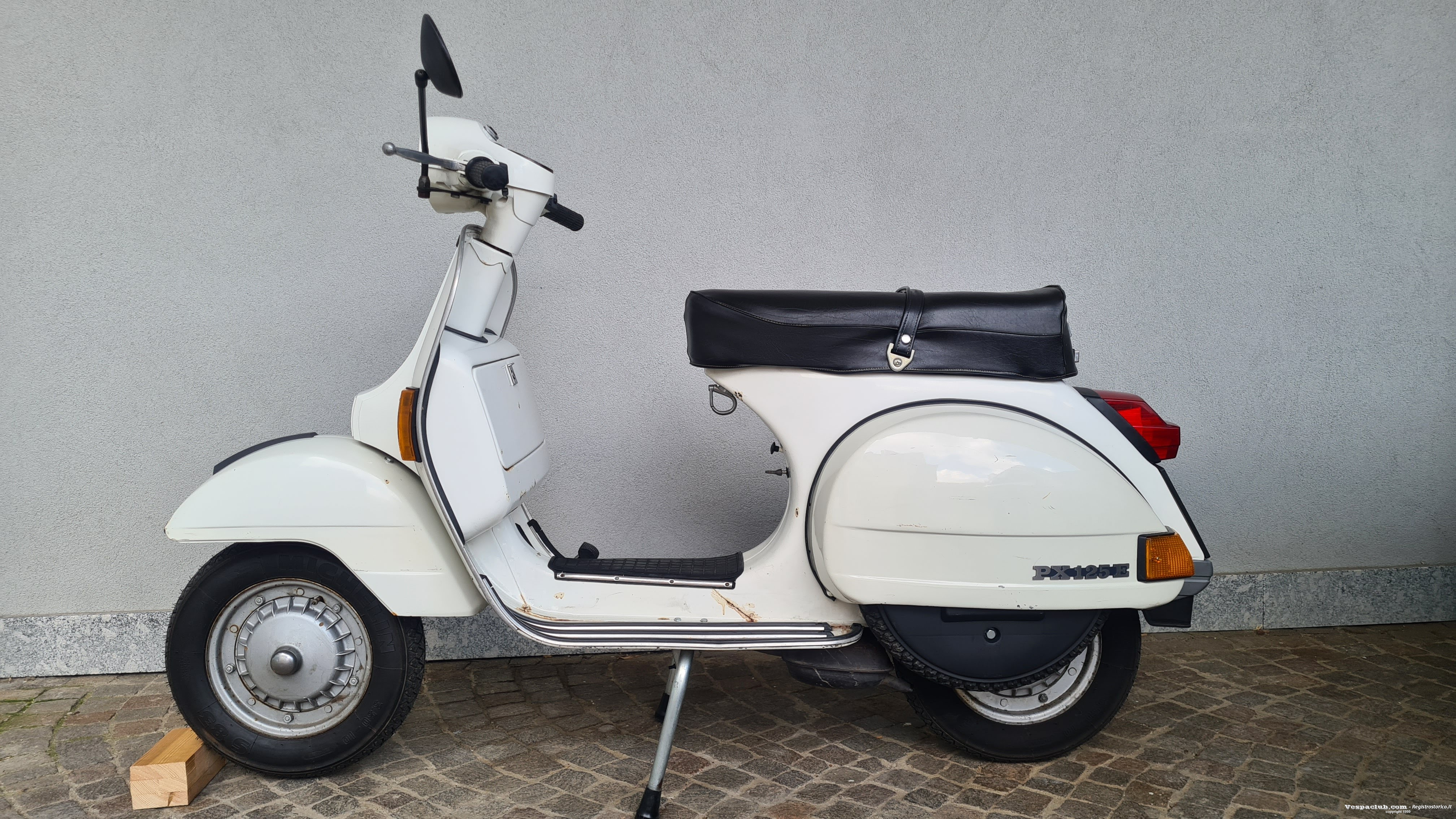 Vespa px 125 e - lato sinistro