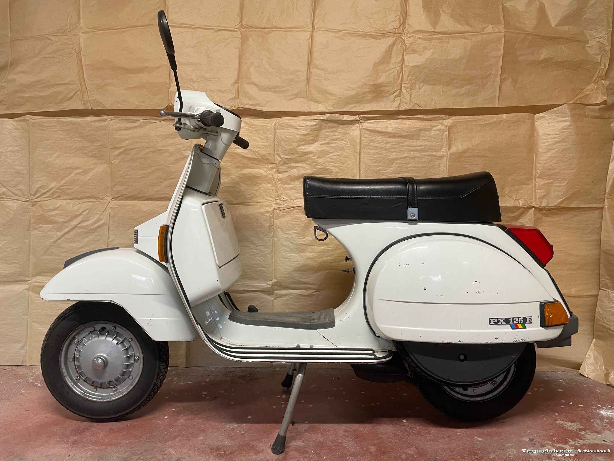 Vespa  - lato sinistro